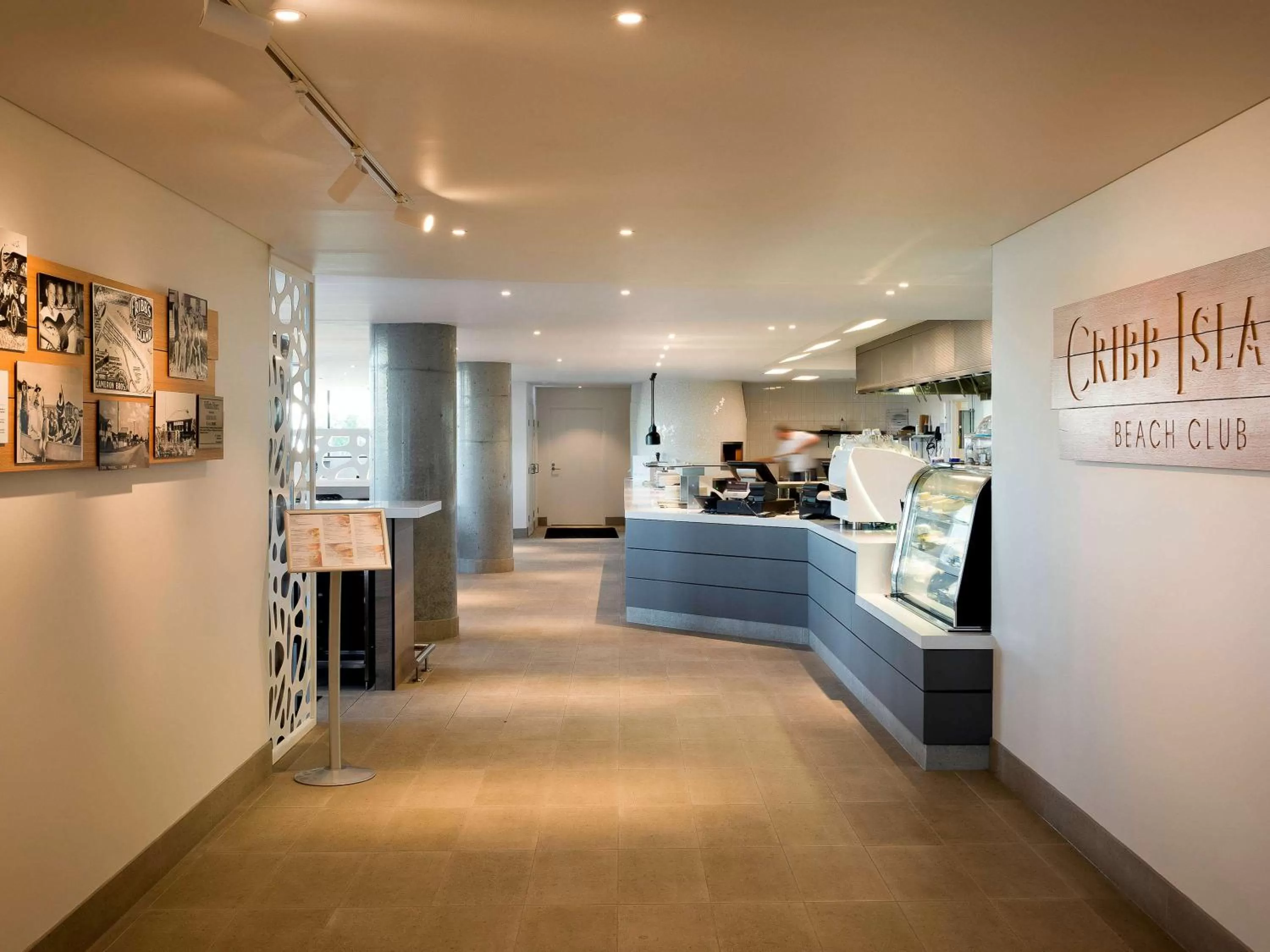 Restaurant/places to eat in ibis Brisbane Airport