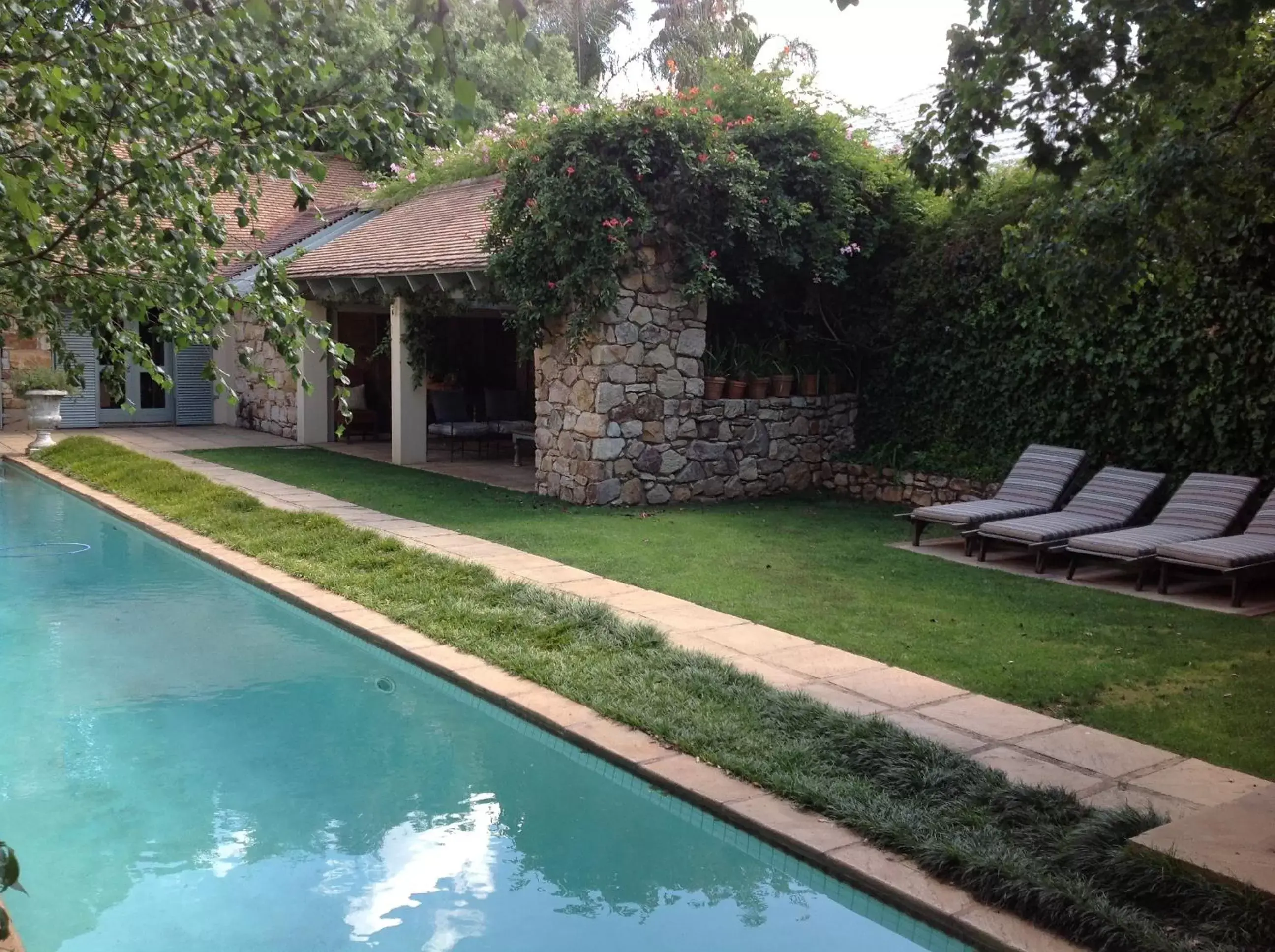 Facade/entrance, Swimming Pool in Parkwood Boutique Hotel