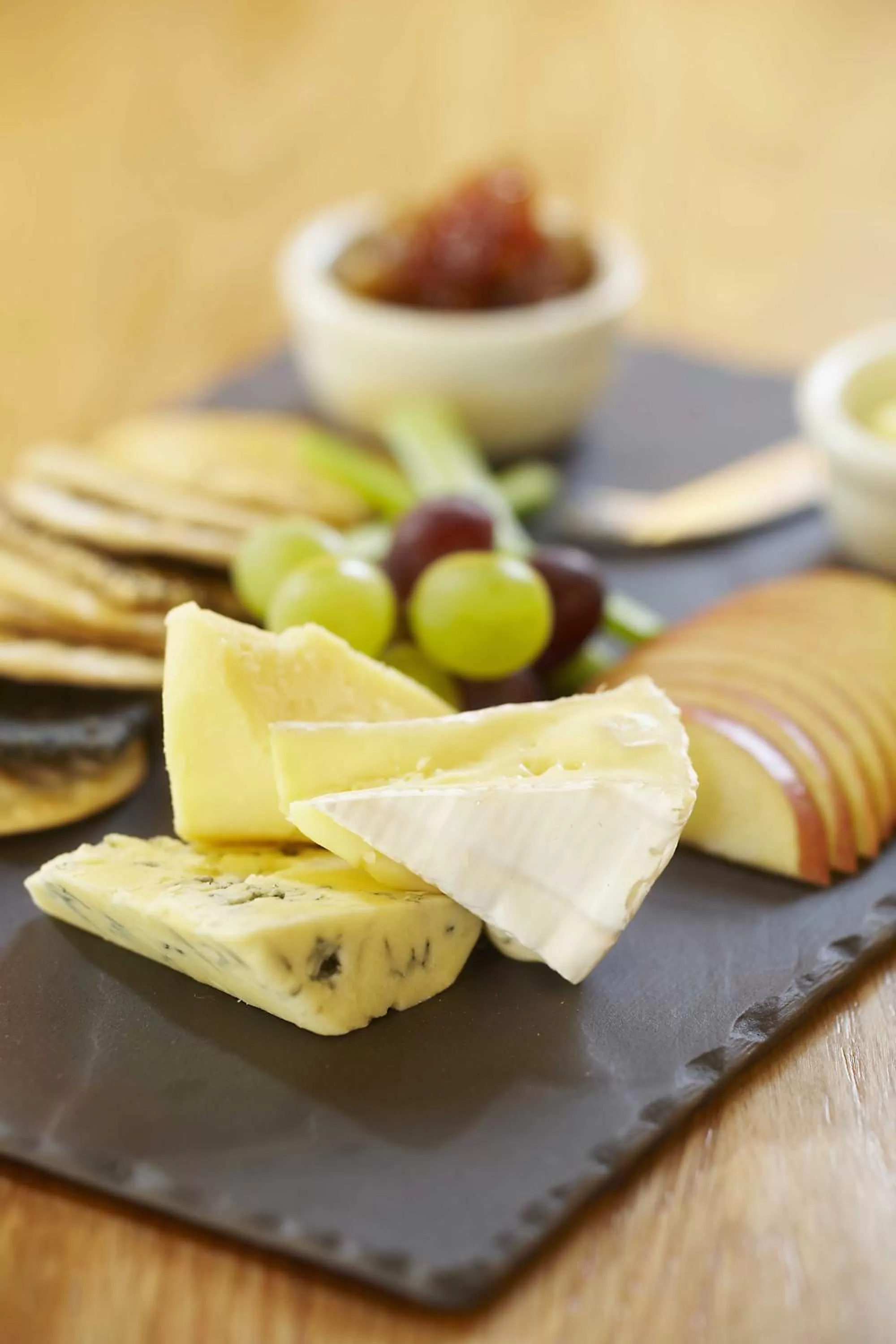 Lounge or bar, Food in Breckland Lodge