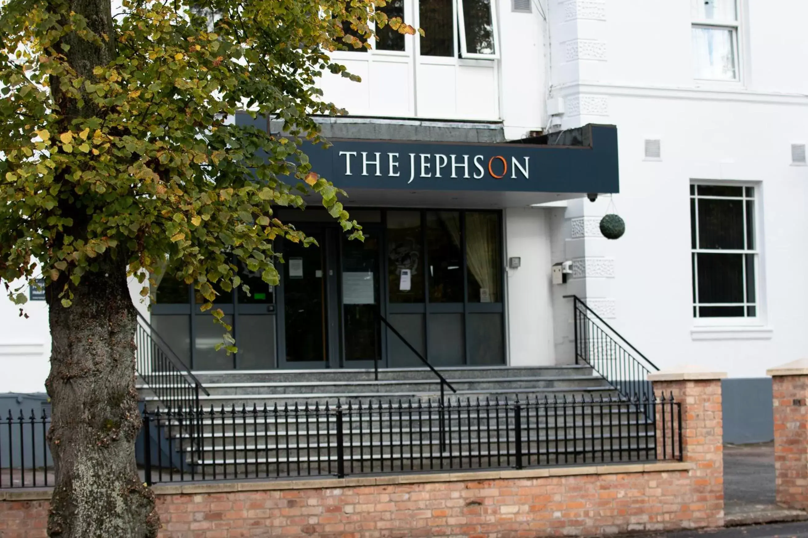 Facade/entrance in The Jephson Hotel; BW Signature Collection