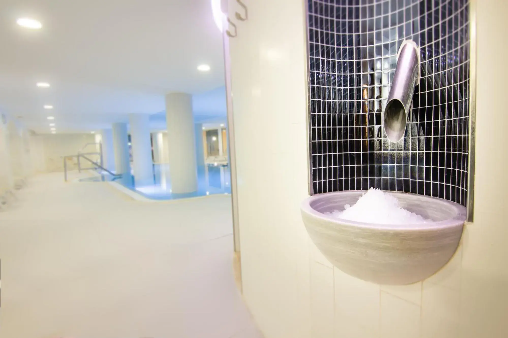 Spa and wellness centre/facilities, Bathroom in Sentido Castell de Mar