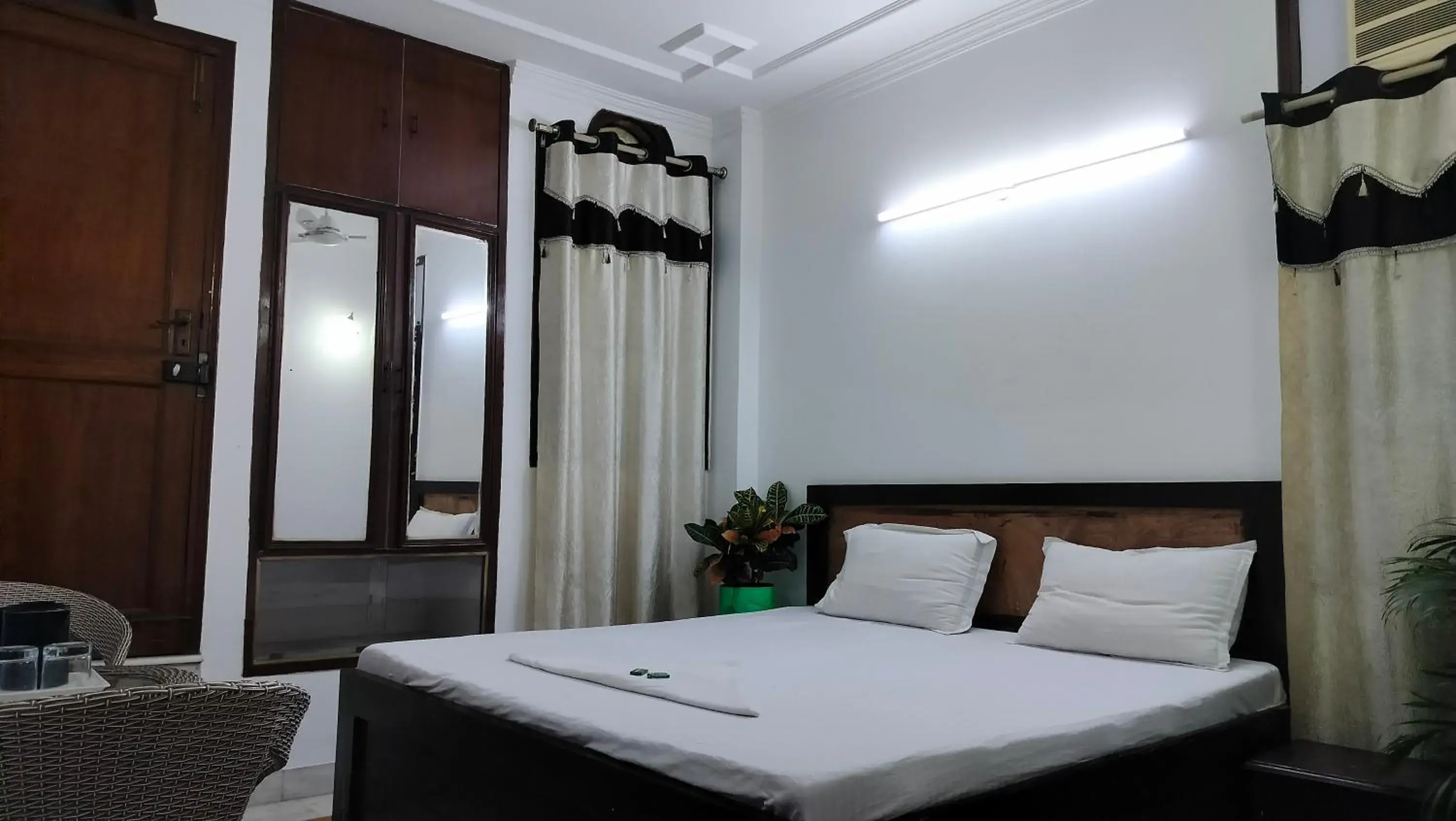 Bedroom, Bed in Jay Jagannath