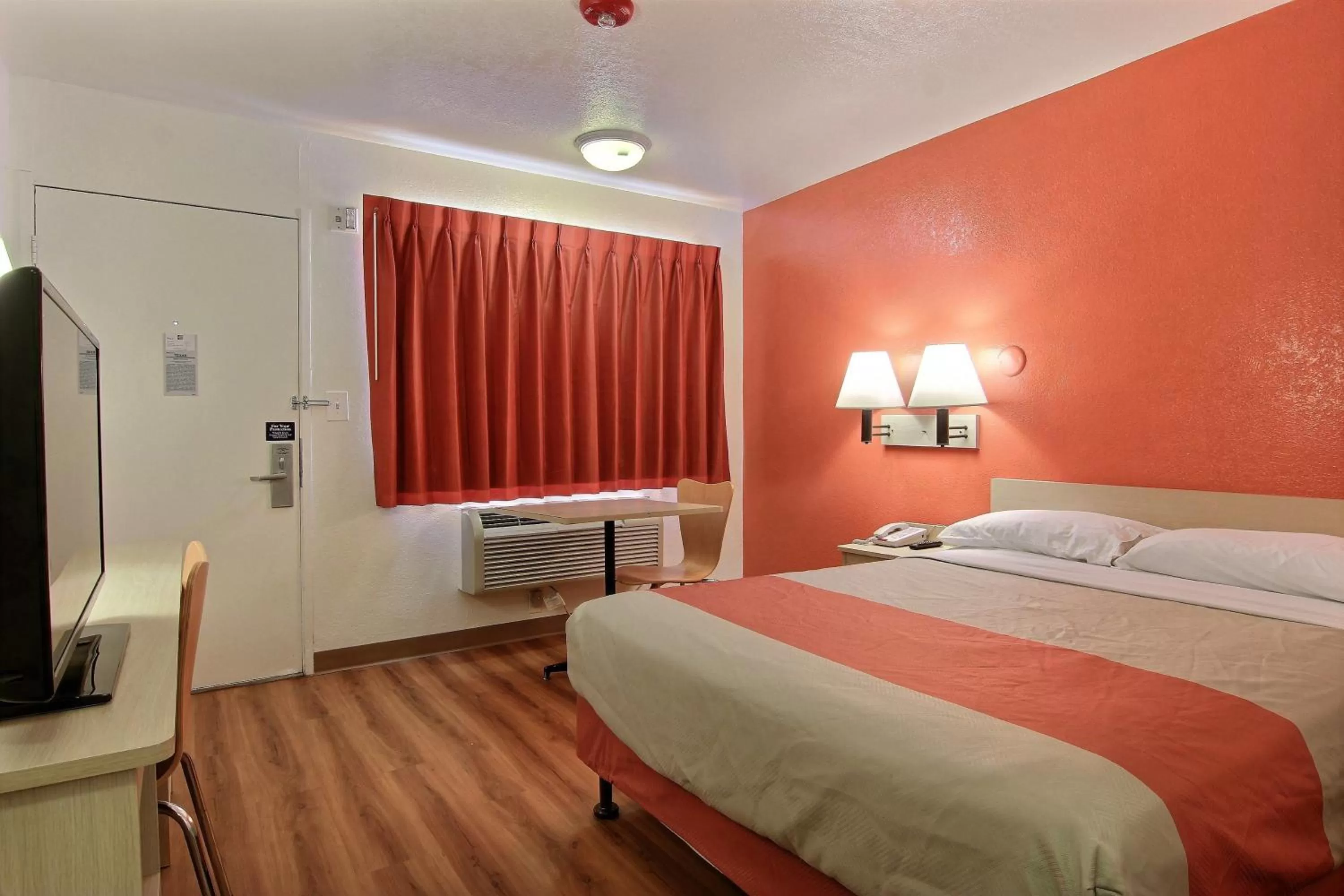 Bedroom, Bed in Motel 6-Corpus Christi, TX - Northwest