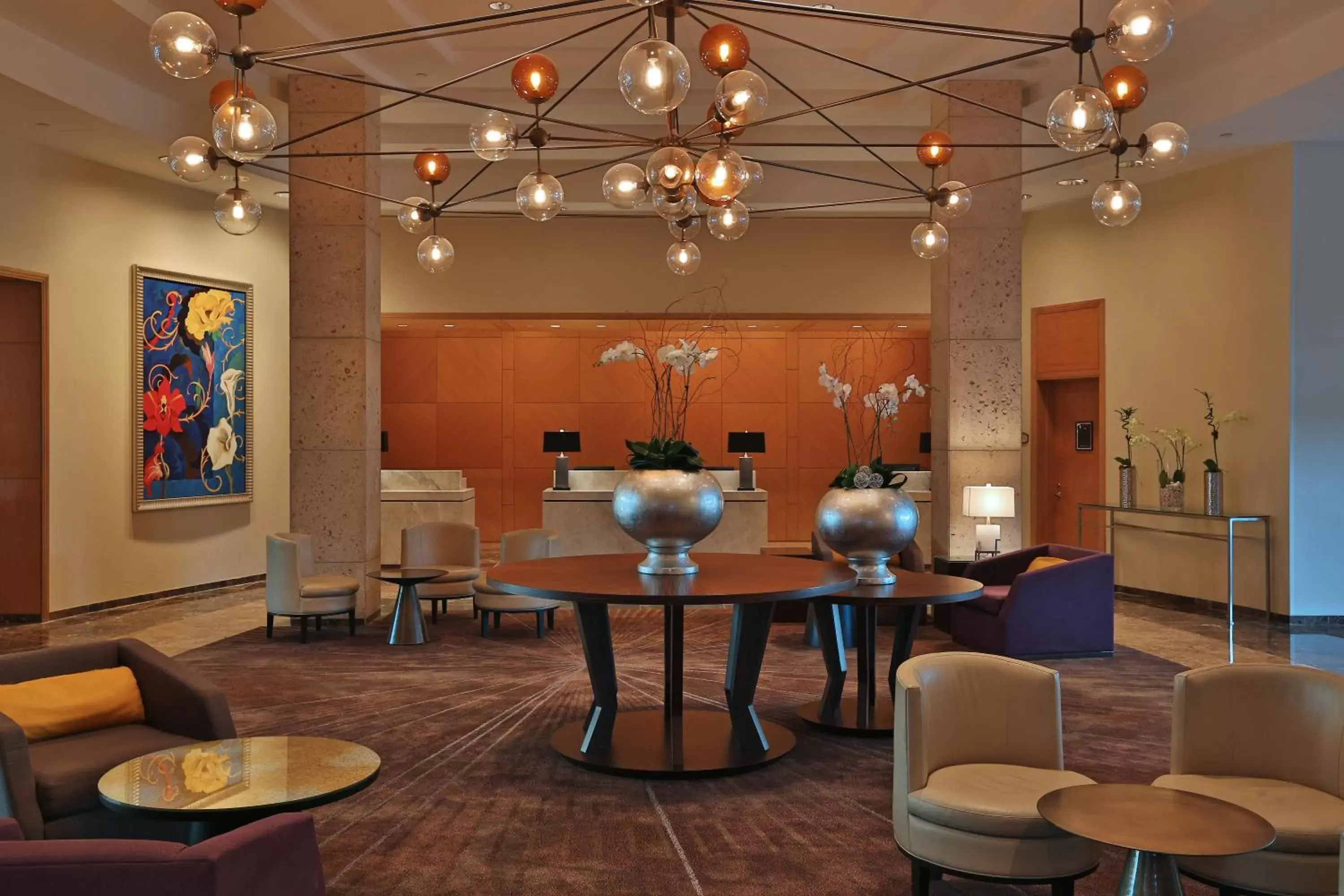 Lobby or reception, Lounge/Bar in InterContinental at Doral Miami, an IHG Hotel
