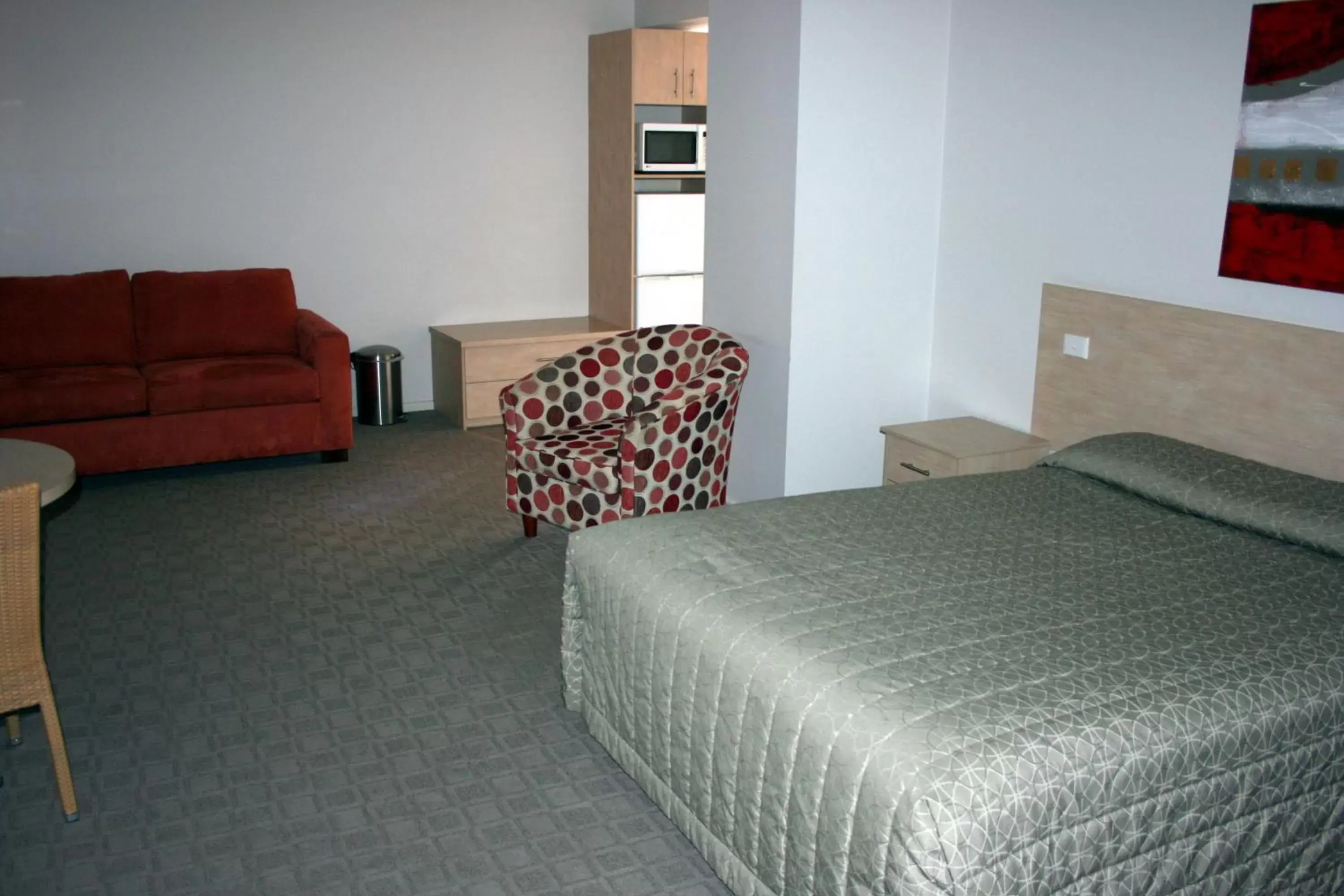 Photo of the whole room, Bed in Mackellar Motel