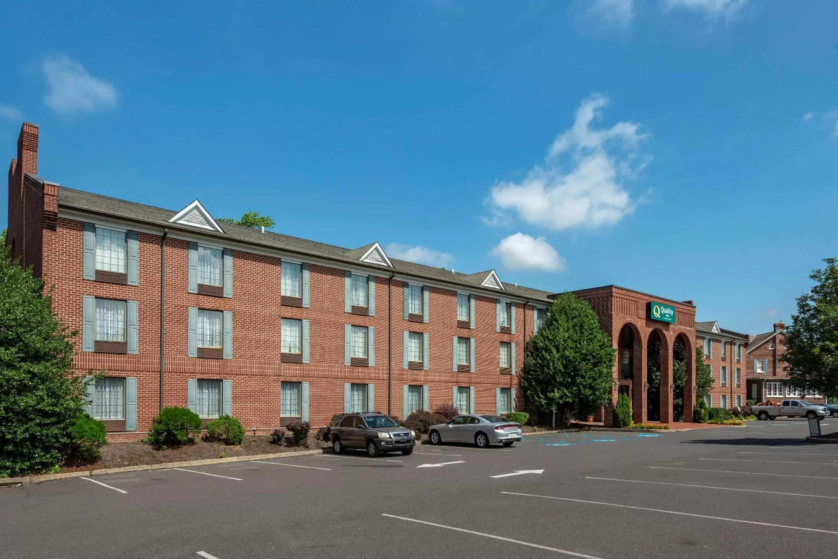 Property Building in Quality Inn Montgomeryville-Philadelphia