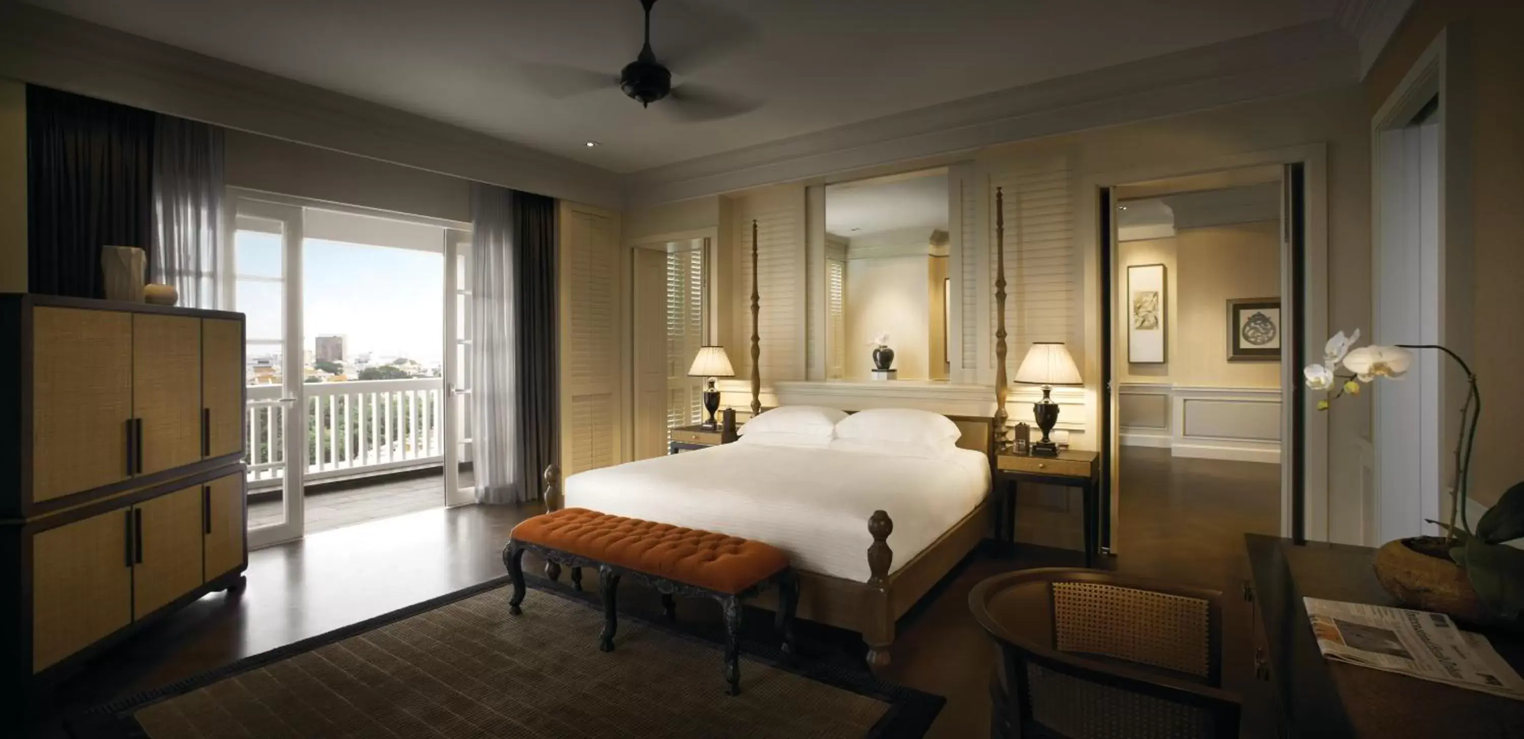 Bedroom, Bed in Eastern & Oriental Hotel