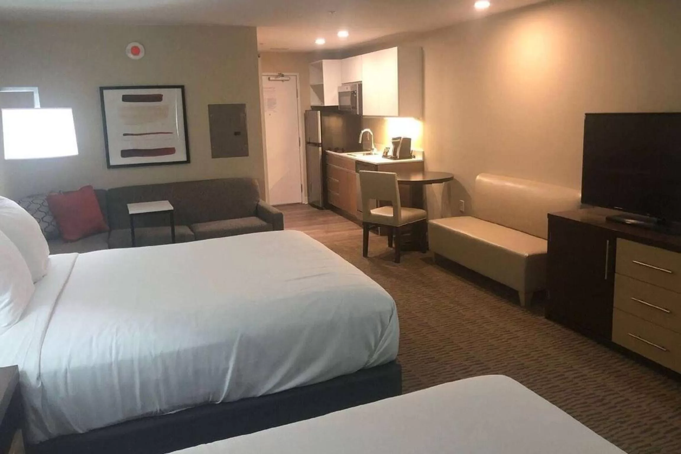 Bed in Hawthorn Extended Stay by Wyndham Monahans