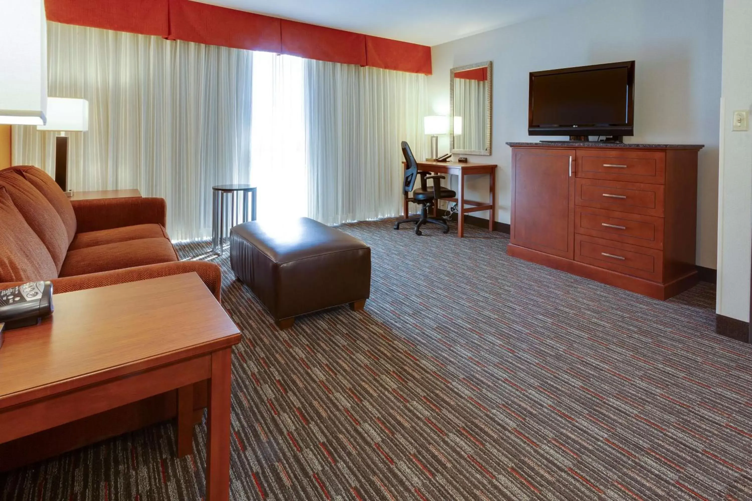 Bedroom, Seating Area in Drury Inn & Suites Denver Tech Center