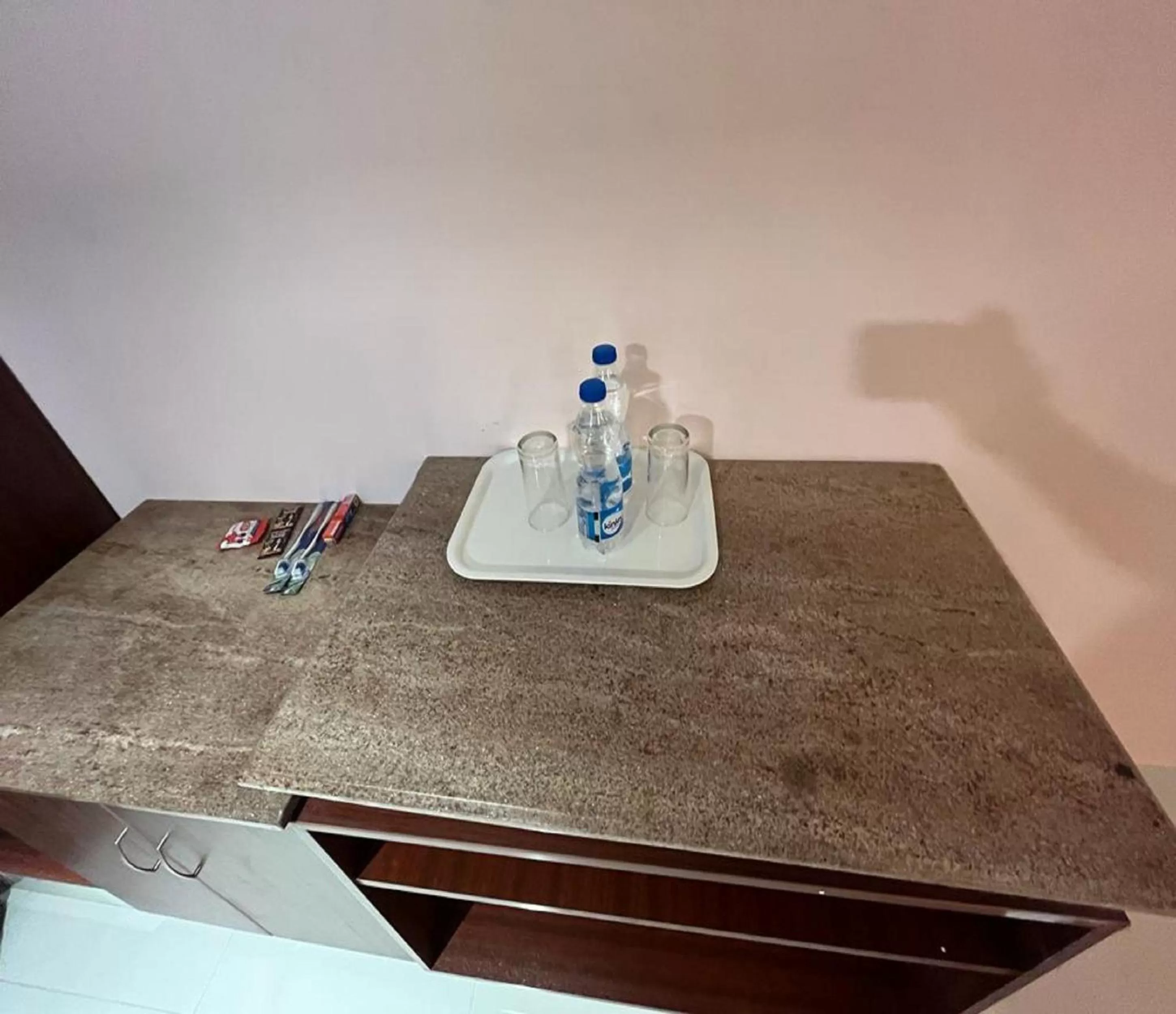 Drinks in Daffodil Inn