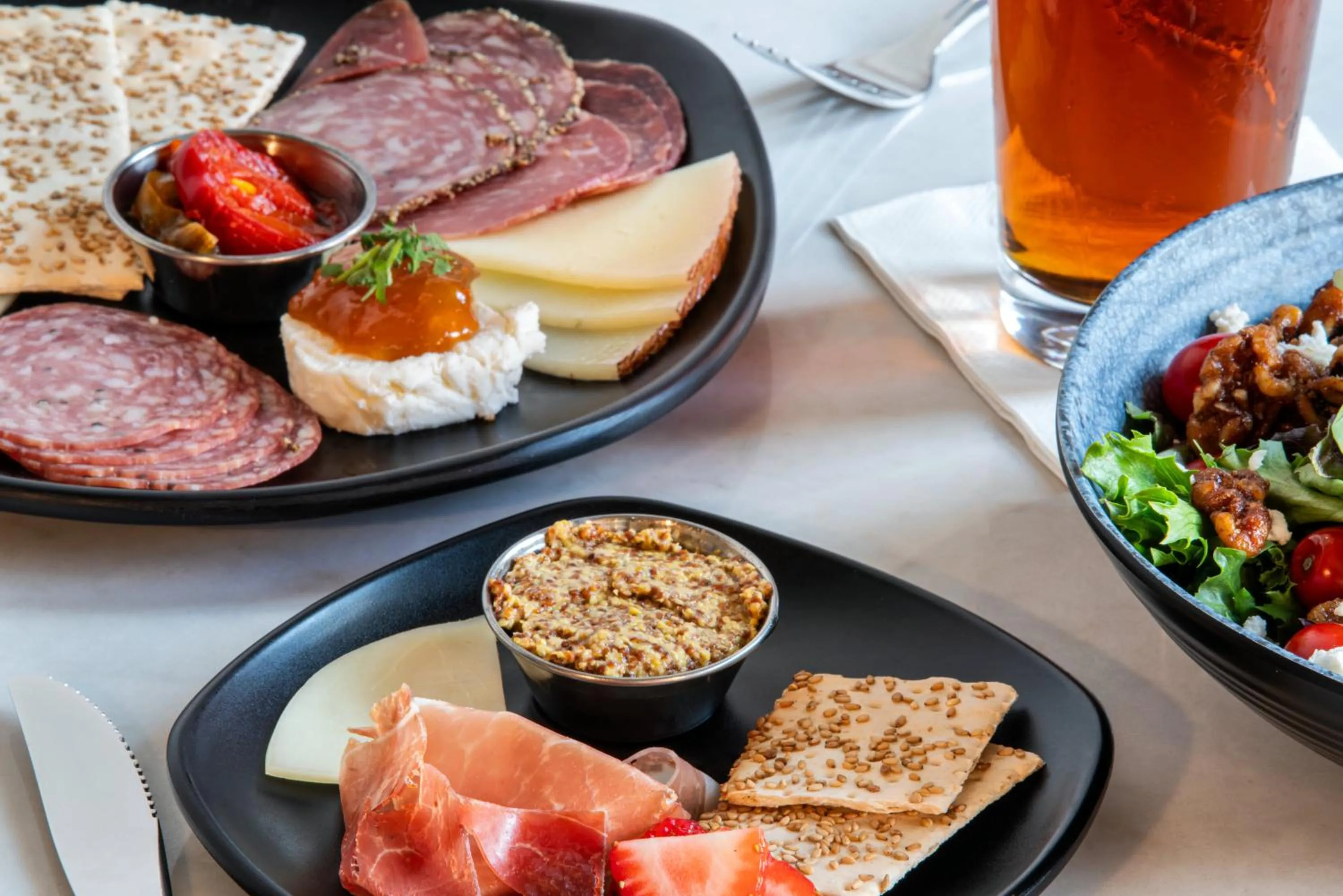 Food and drinks in Homewood Suites By Hilton Charlotte Uptown First Ward