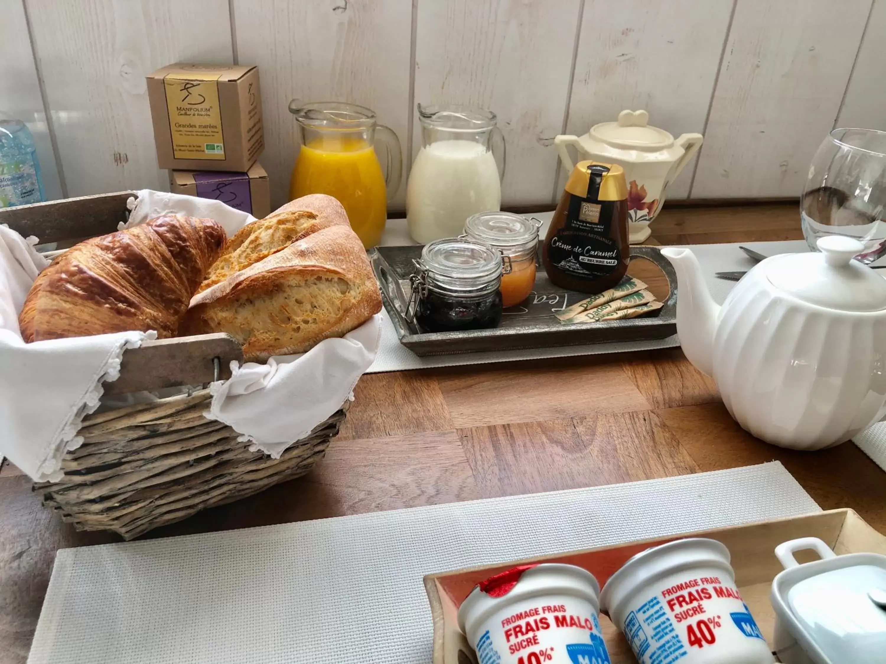 Breakfast in Le grenier du jardin