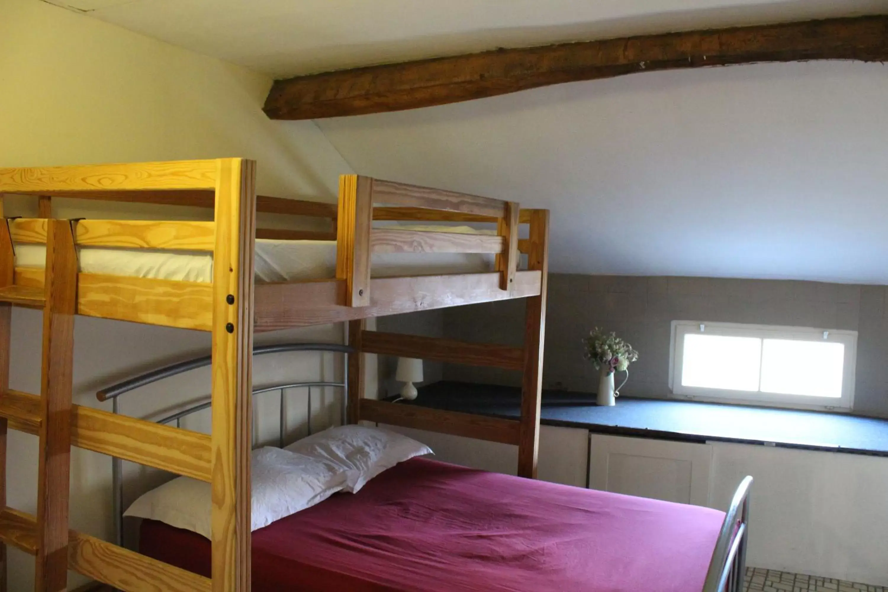 Bed, Bunk Bed in Moulin2Roues