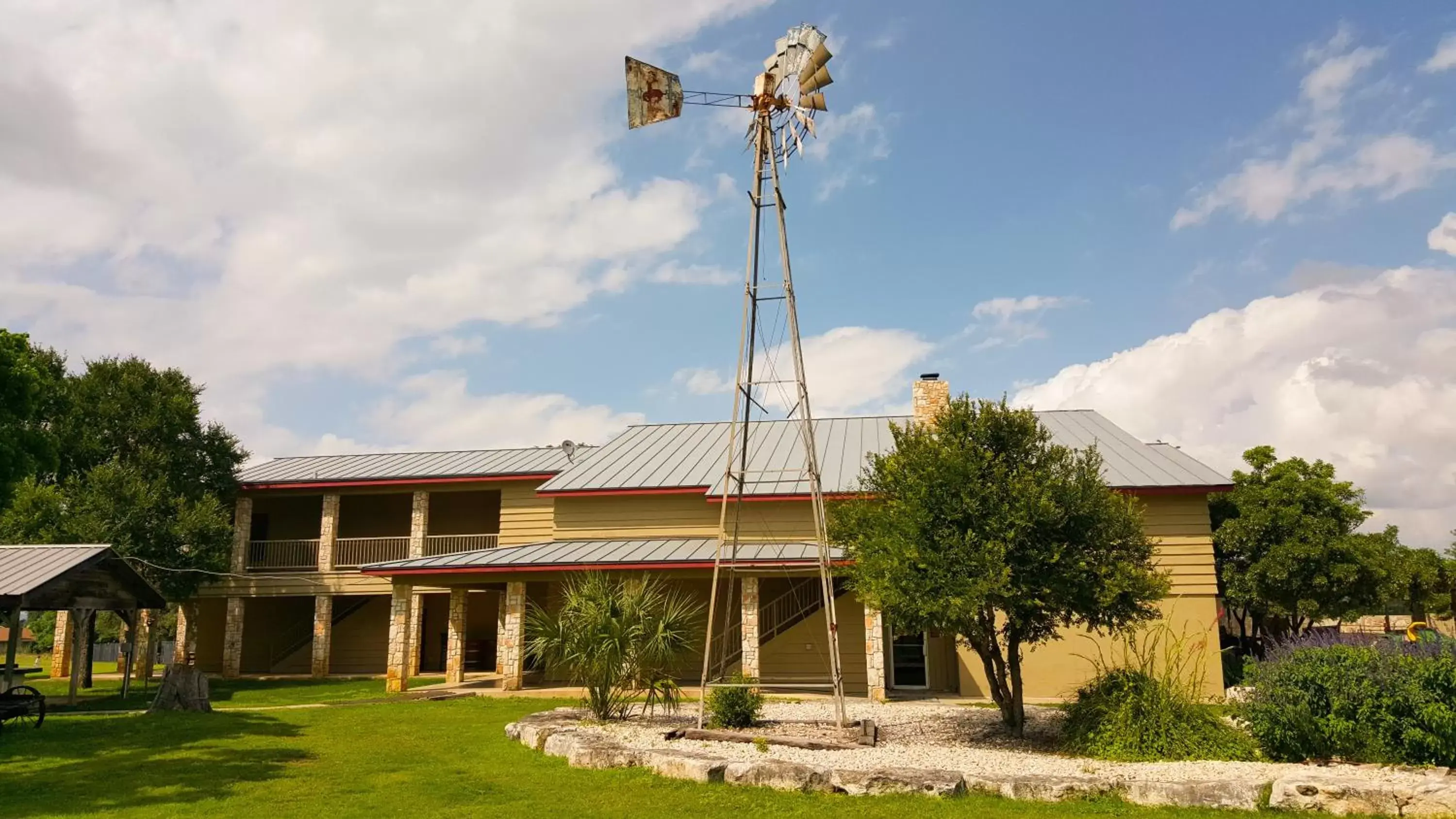 Property Building in Flying L Ranch Resort