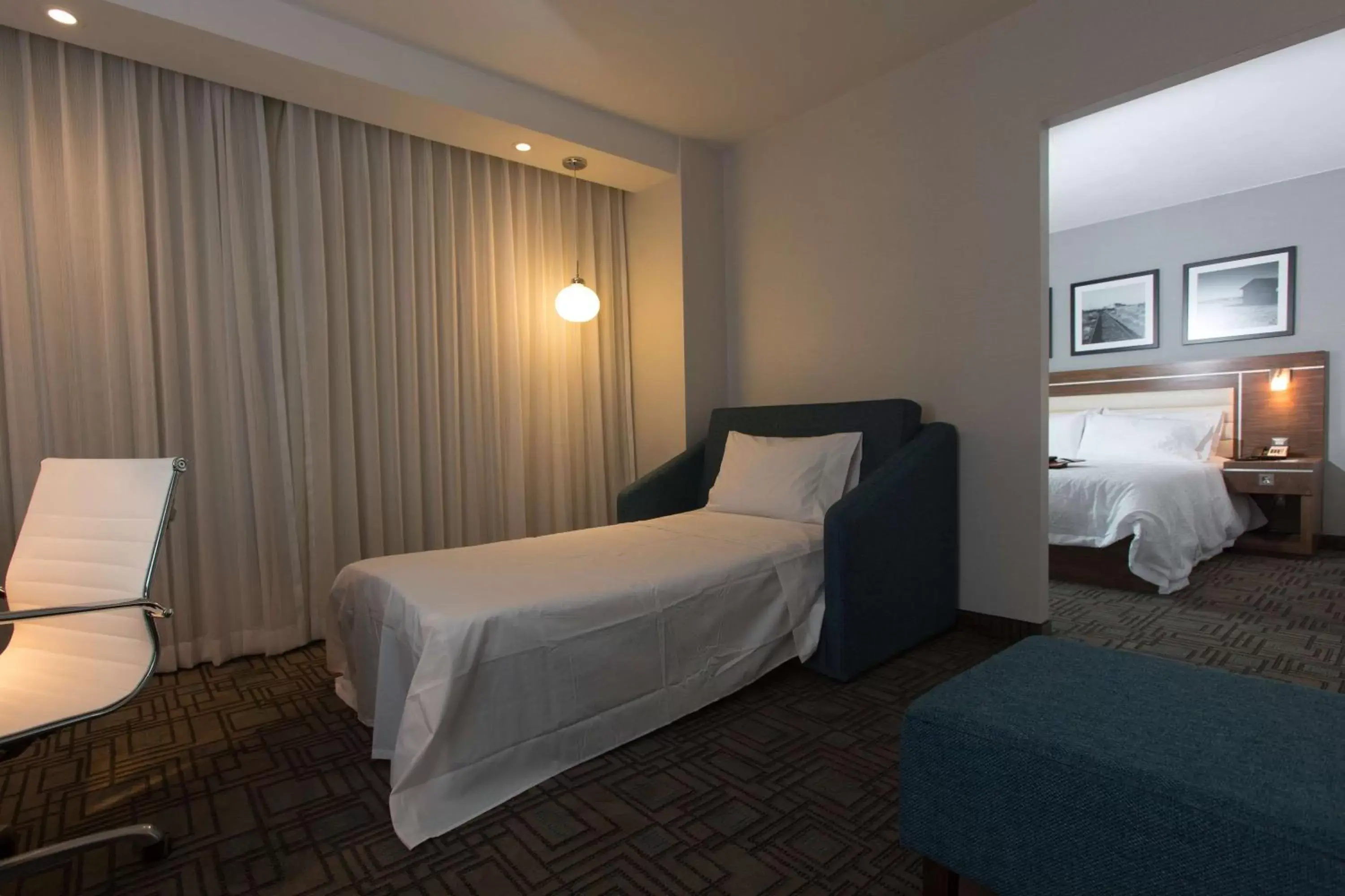 Bed in Hampton Inn by Hilton Hermosillo
