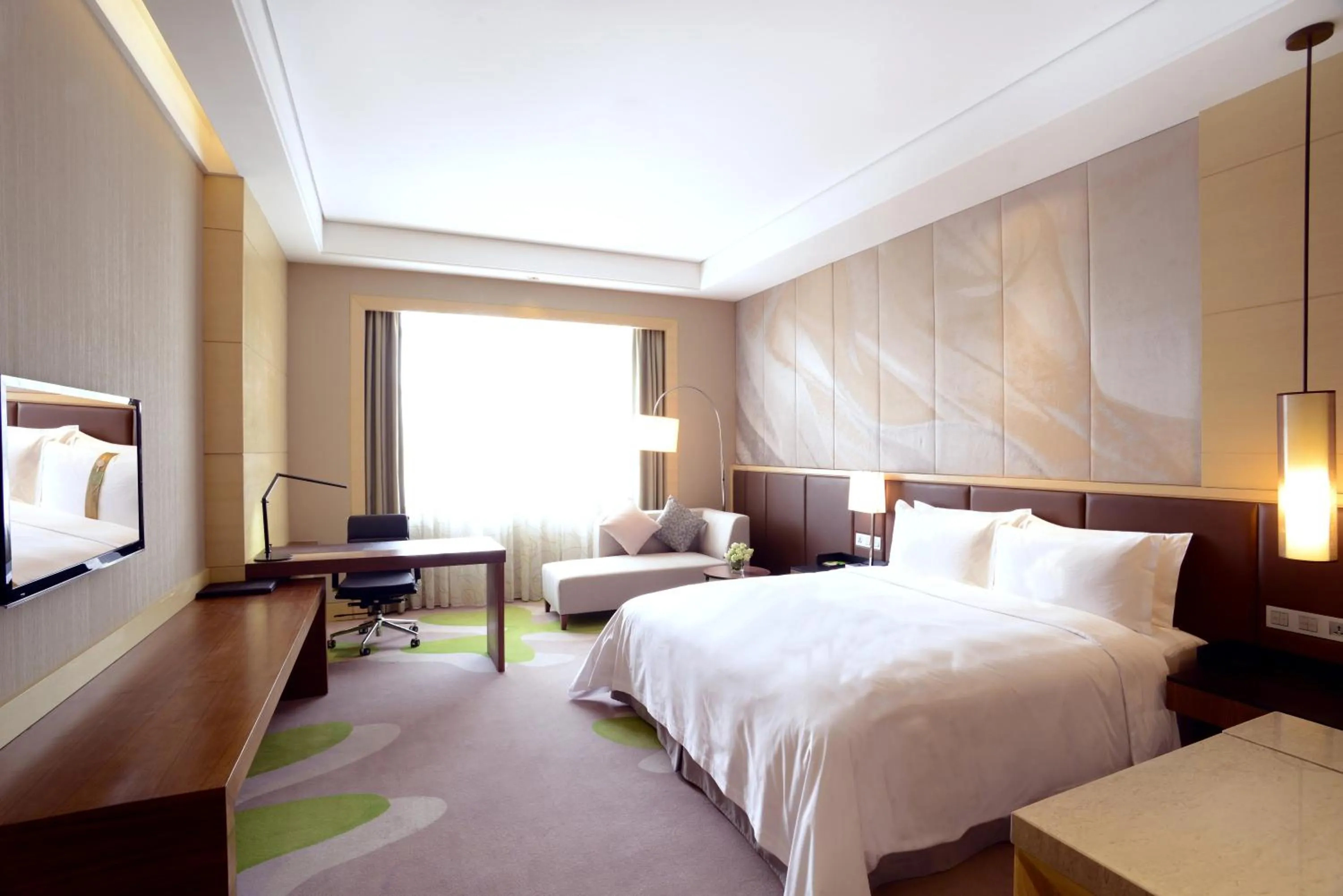 Photo of the whole room, Bed in Hai Tian Expo Hotel