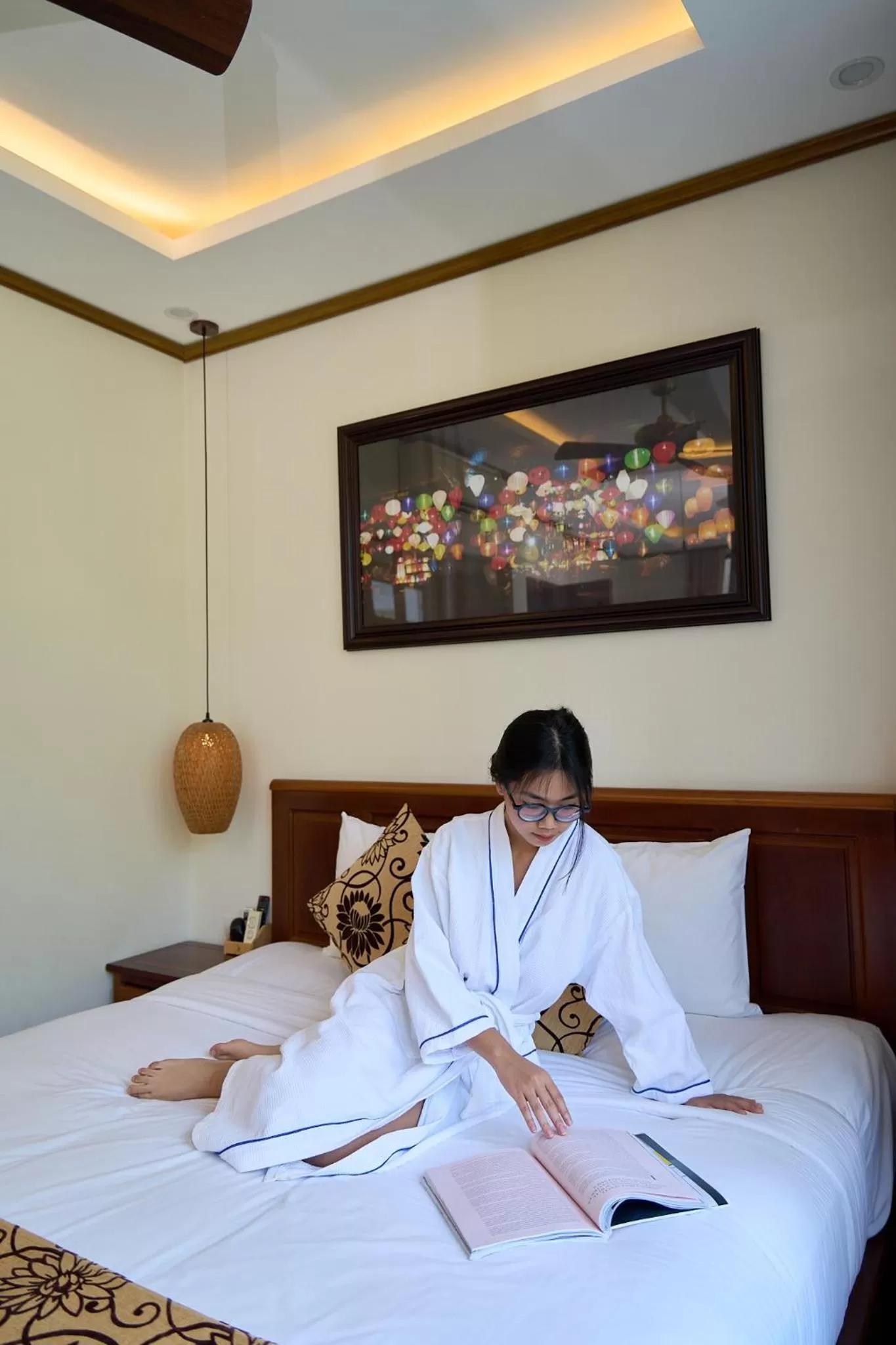 People, Bed in Hoi An Discovery Villa