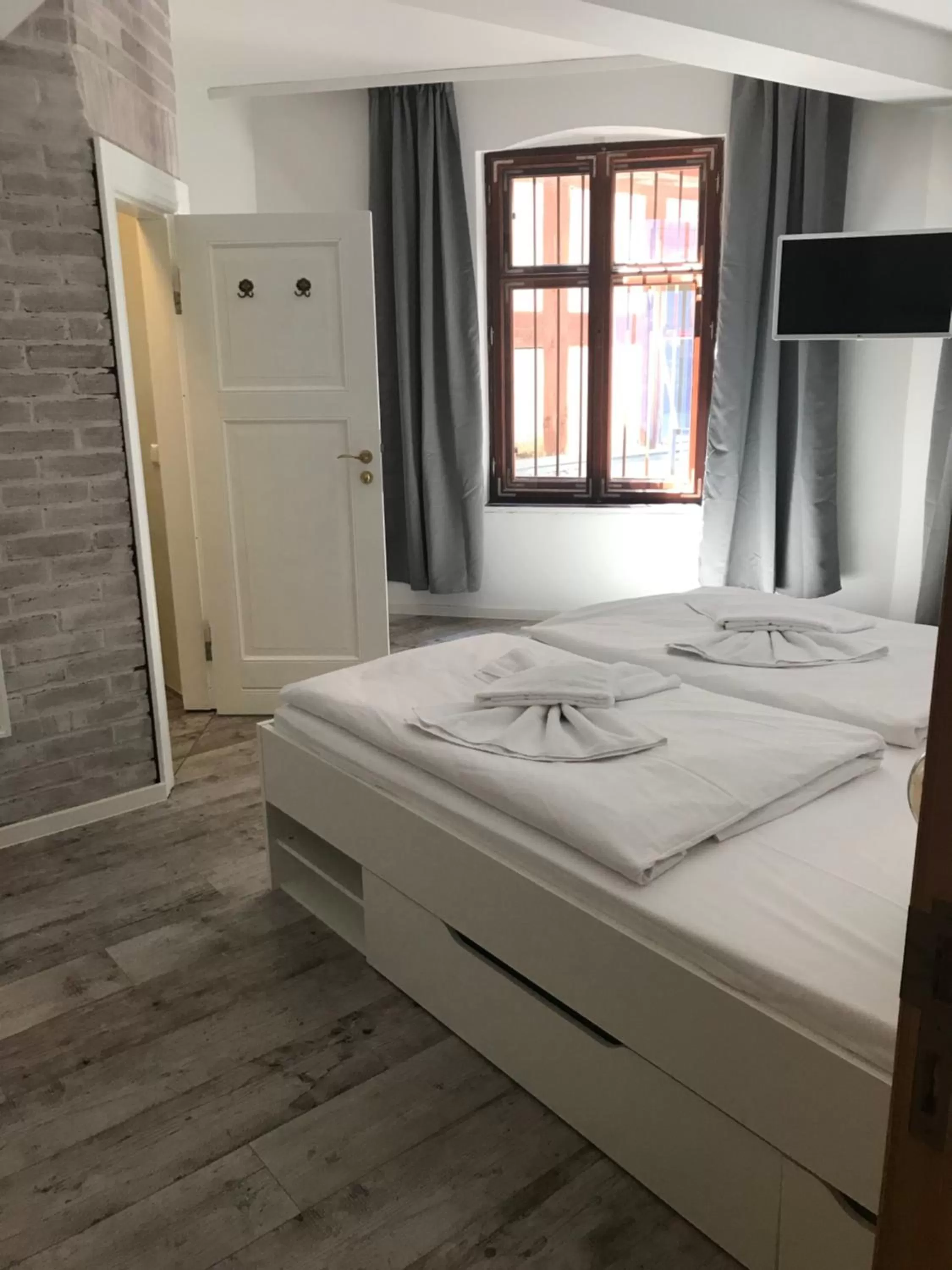 Bedroom, Bed in Aparthotel Walhalla Potsdam