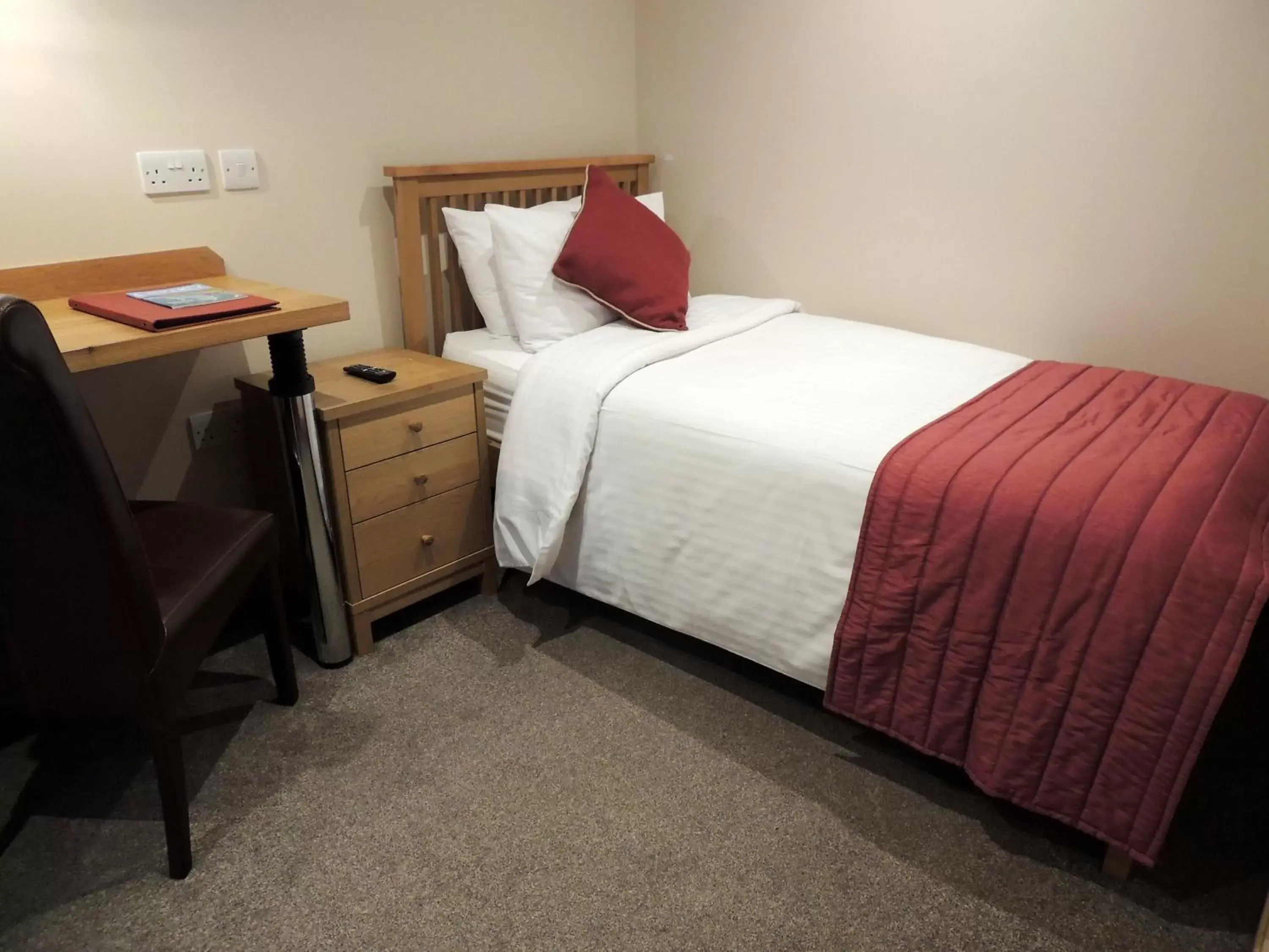 Other, Bed in The Orkney Hotel