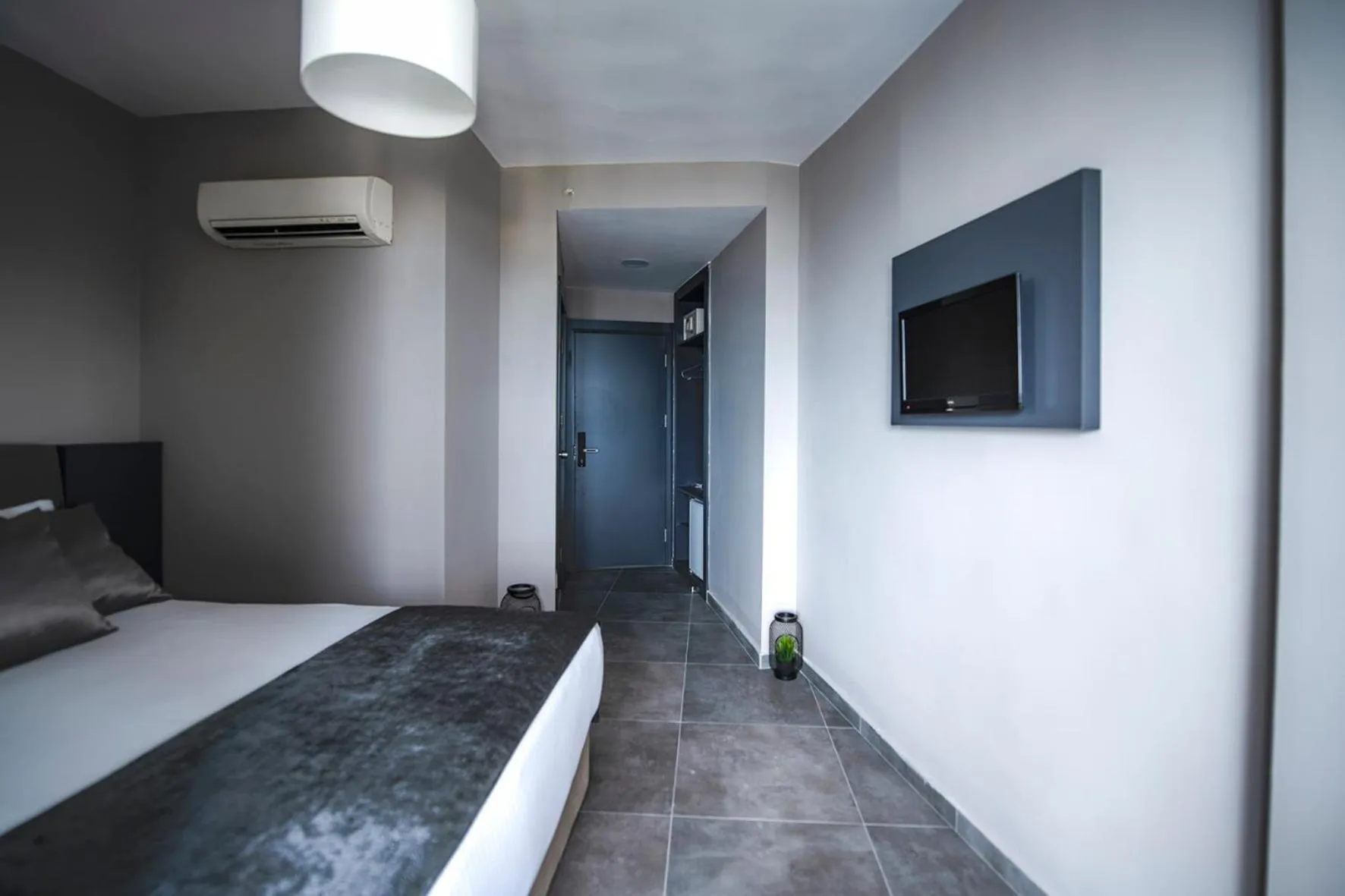 Photo of the whole room, Bed in Tourist Hotel