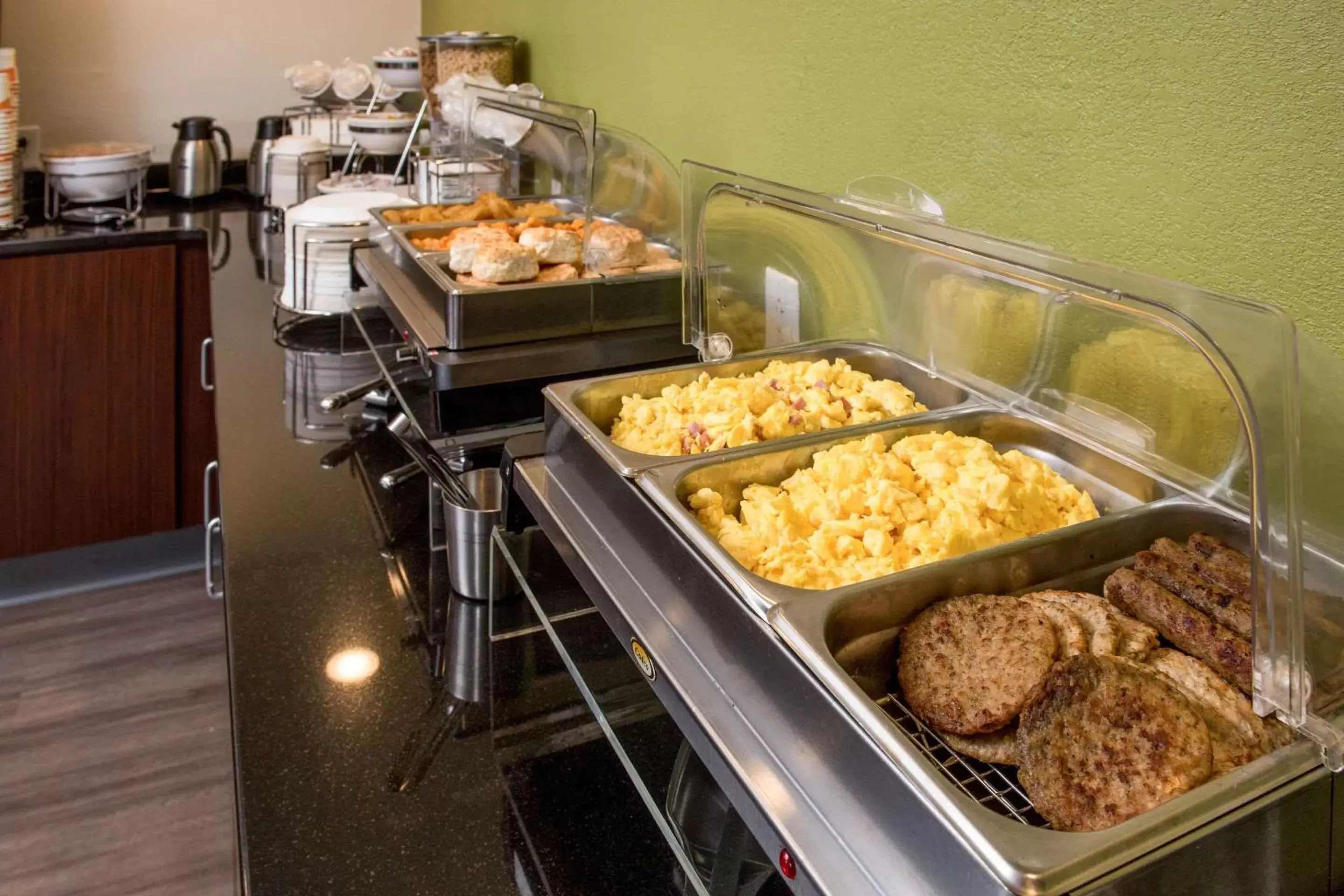 Restaurant/places to eat, Breakfast in Sleep Inn Charleston