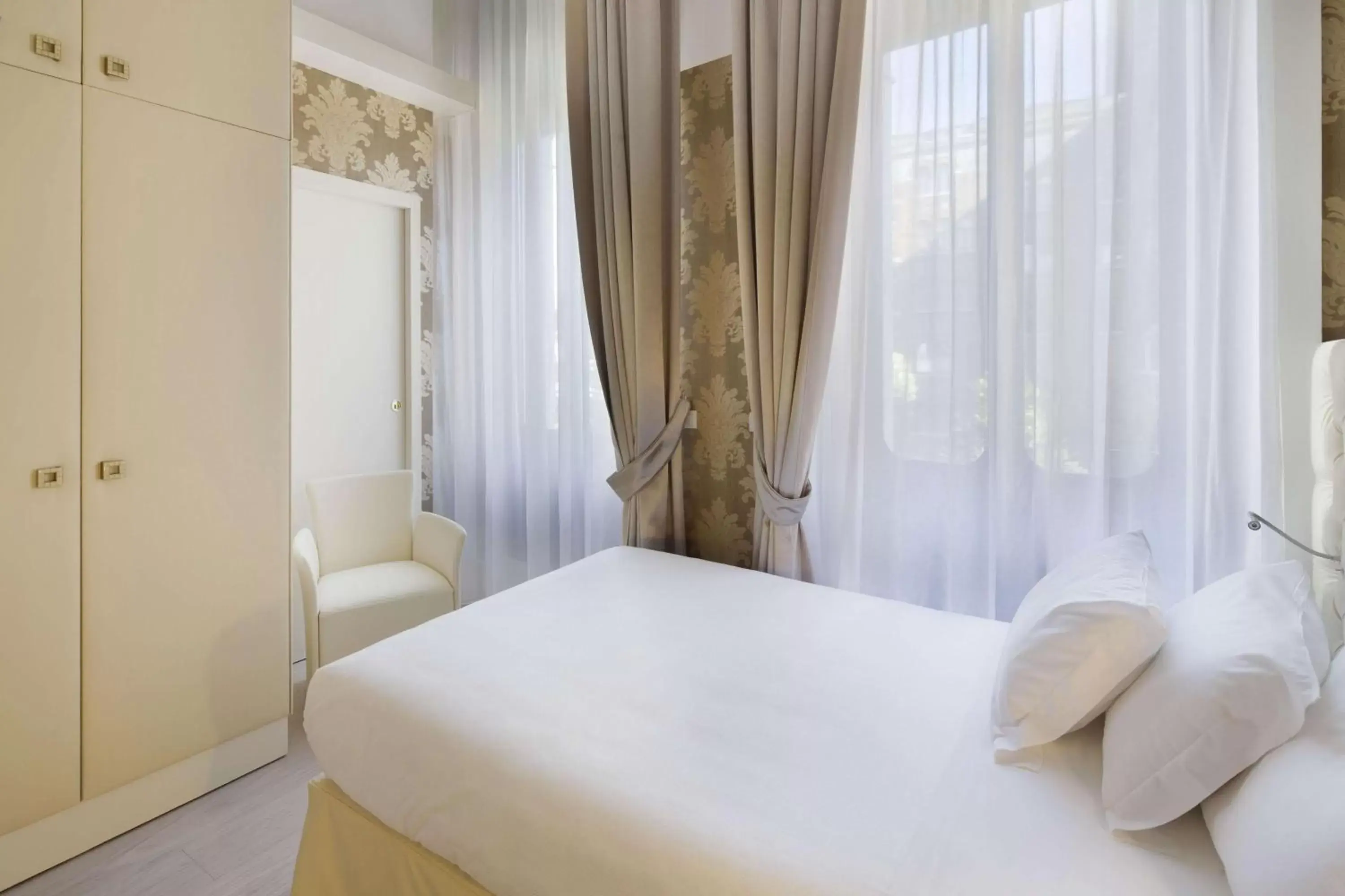 Photo of the whole room, Bed in Palazzo Barocci Photo of the whole room, Bed in Palazzo Barocci