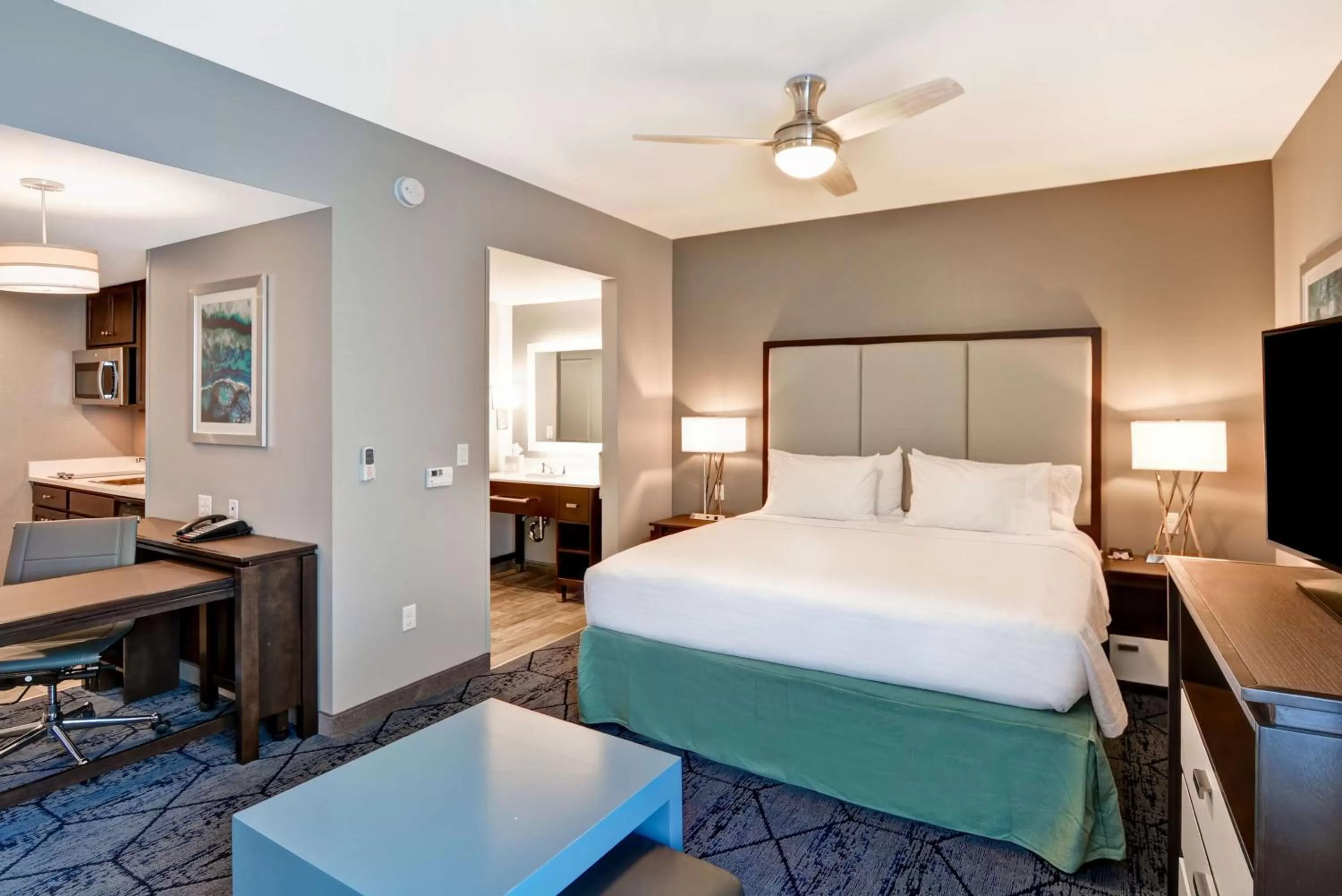 Bedroom, Bed in Homewood Suites by Hilton New Orleans Westbank