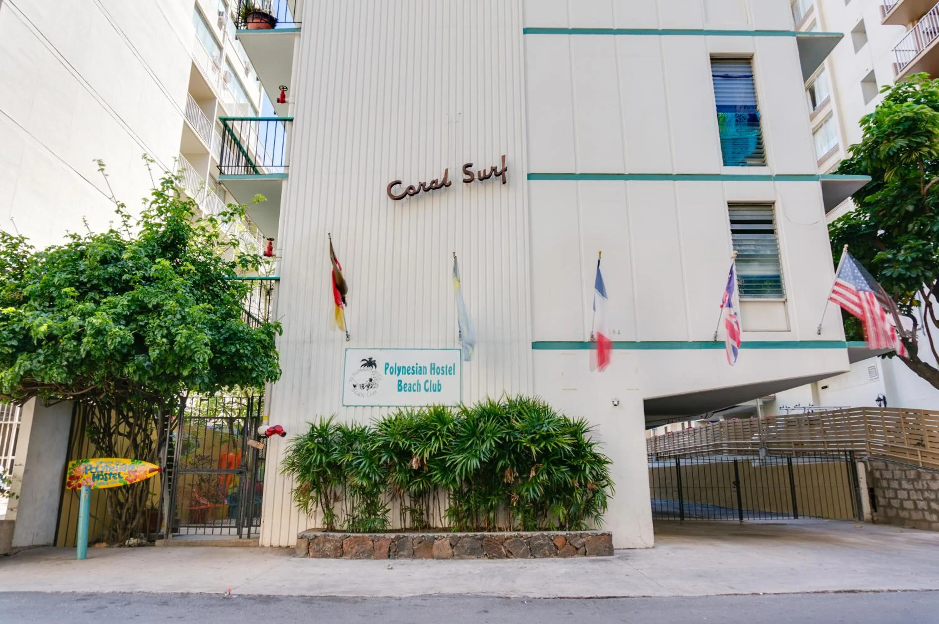 Property building in Polynesian Hostel Beach Club