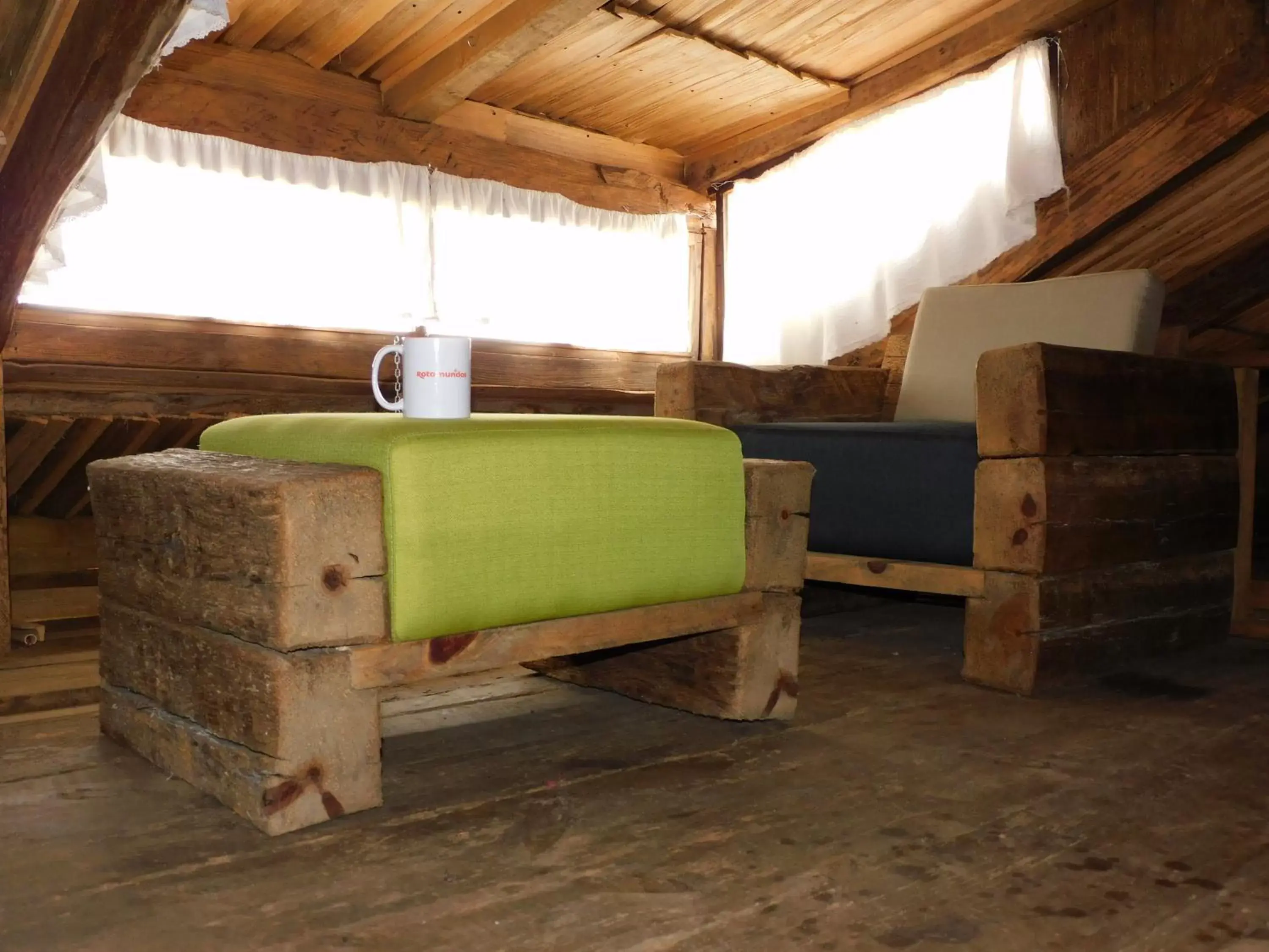 Living room, Seating Area in Cabañas Del Valle By Rotamundos