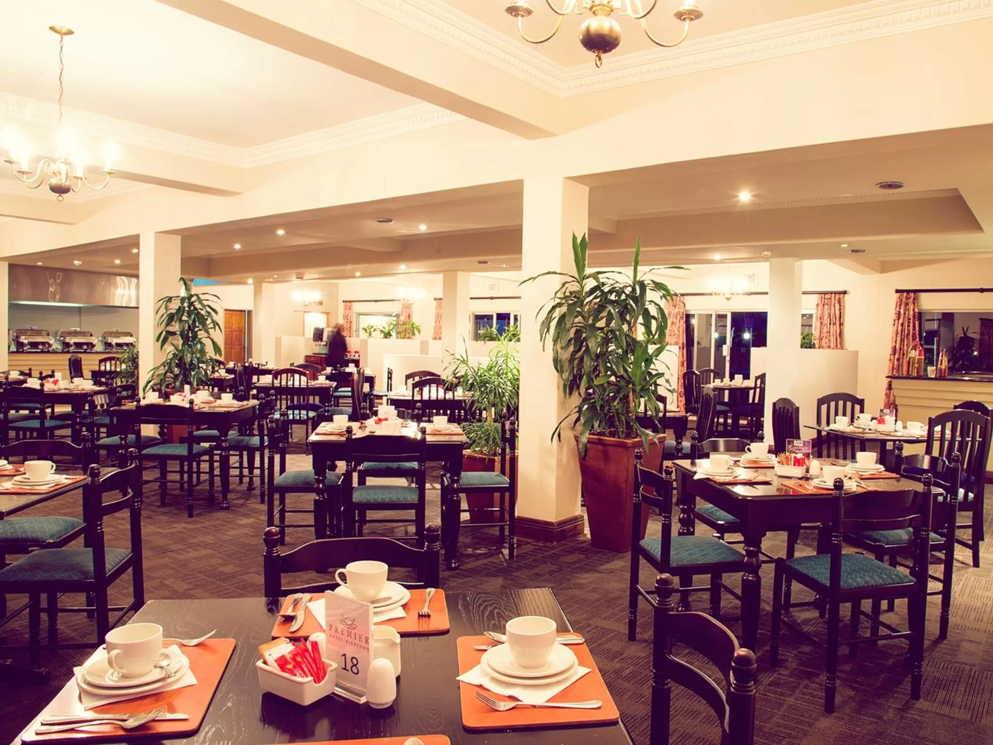 Restaurant/places to eat in Premier Splendid Inn Pinetown