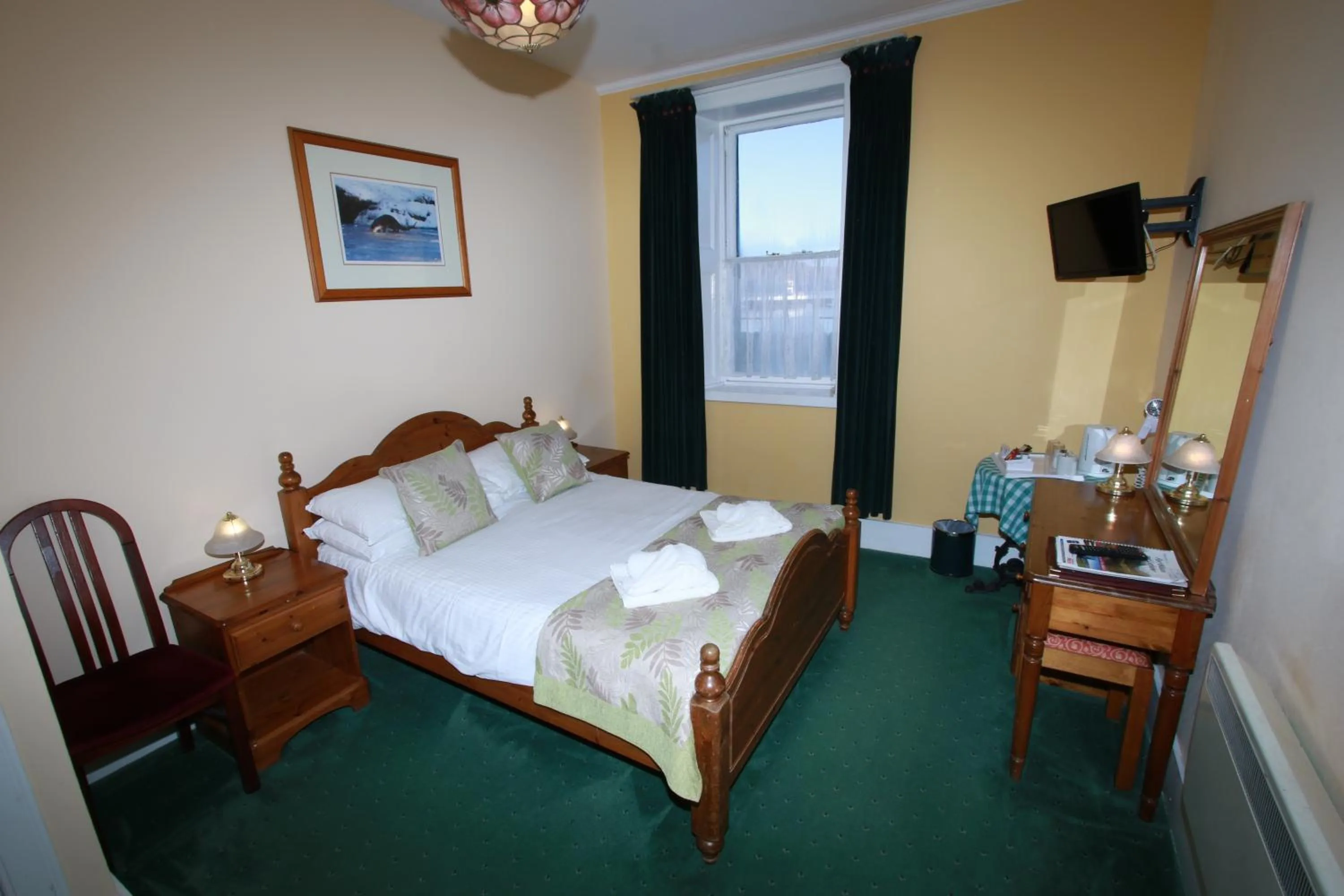 Bedroom, Bed in Inn at Ardgour