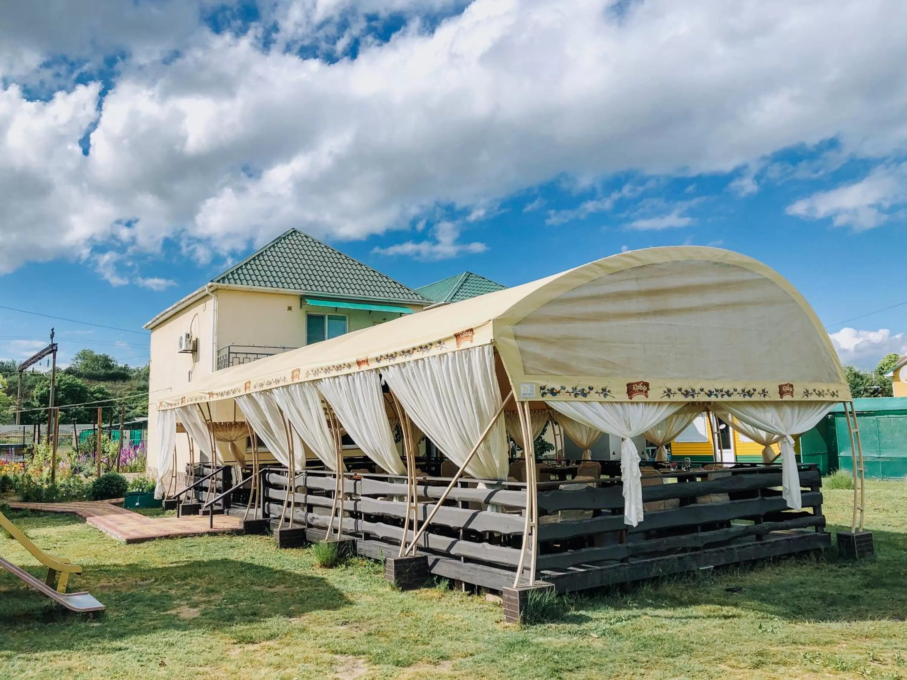 Property Building in Zolotoy Bereg Hotel