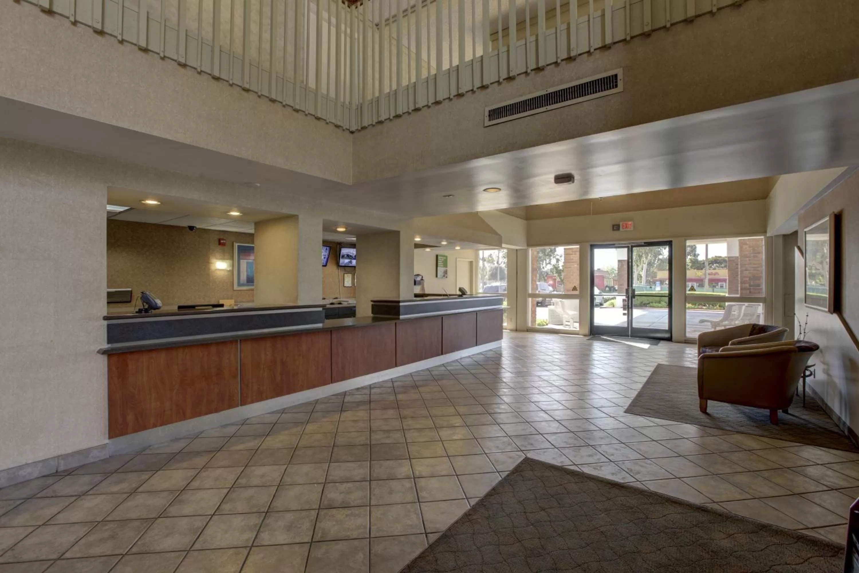 Lobby or reception in Motel 6-Santa Ana, CA - Irvine - Orange County Airport