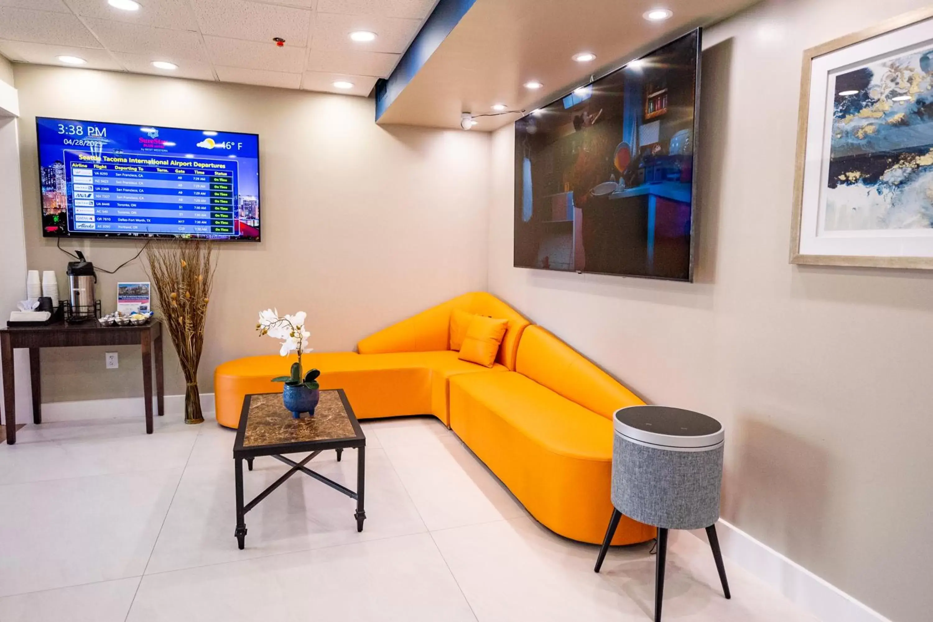 Lobby or reception, Seating Area in SureStay Plus Hotel by Best Western SeaTac Airport