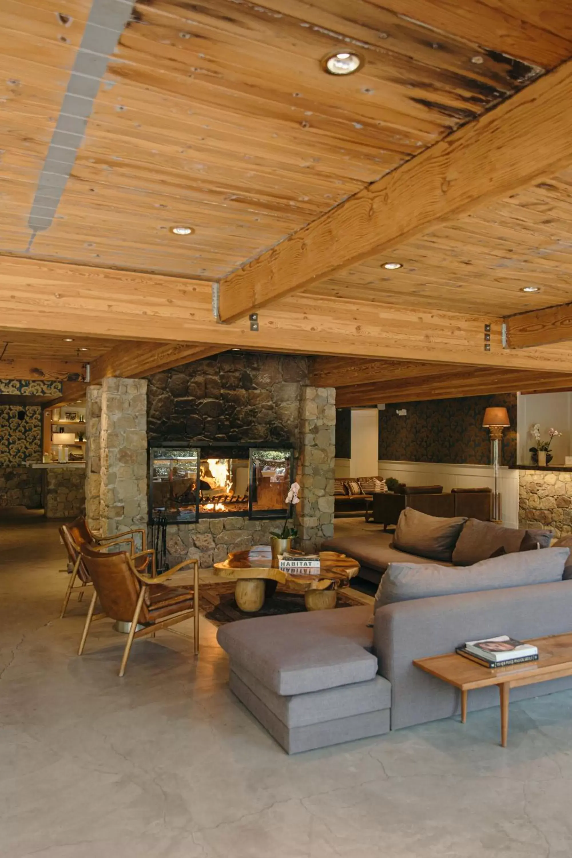 Lobby or reception, Seating Area in Calamigos Guest Ranch and Beach Club