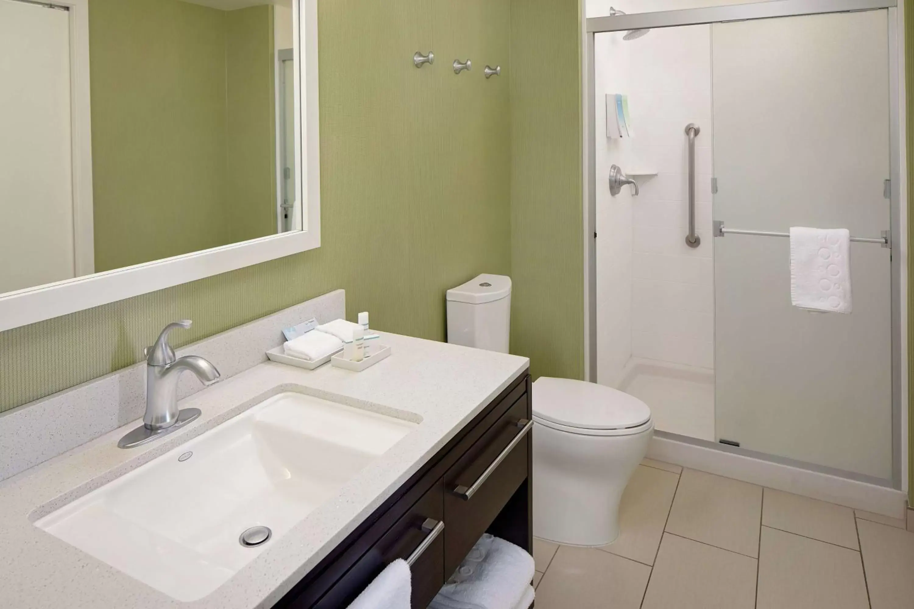 Bathroom in Home2 Suites by Hilton Salt Lake City / South Jordan