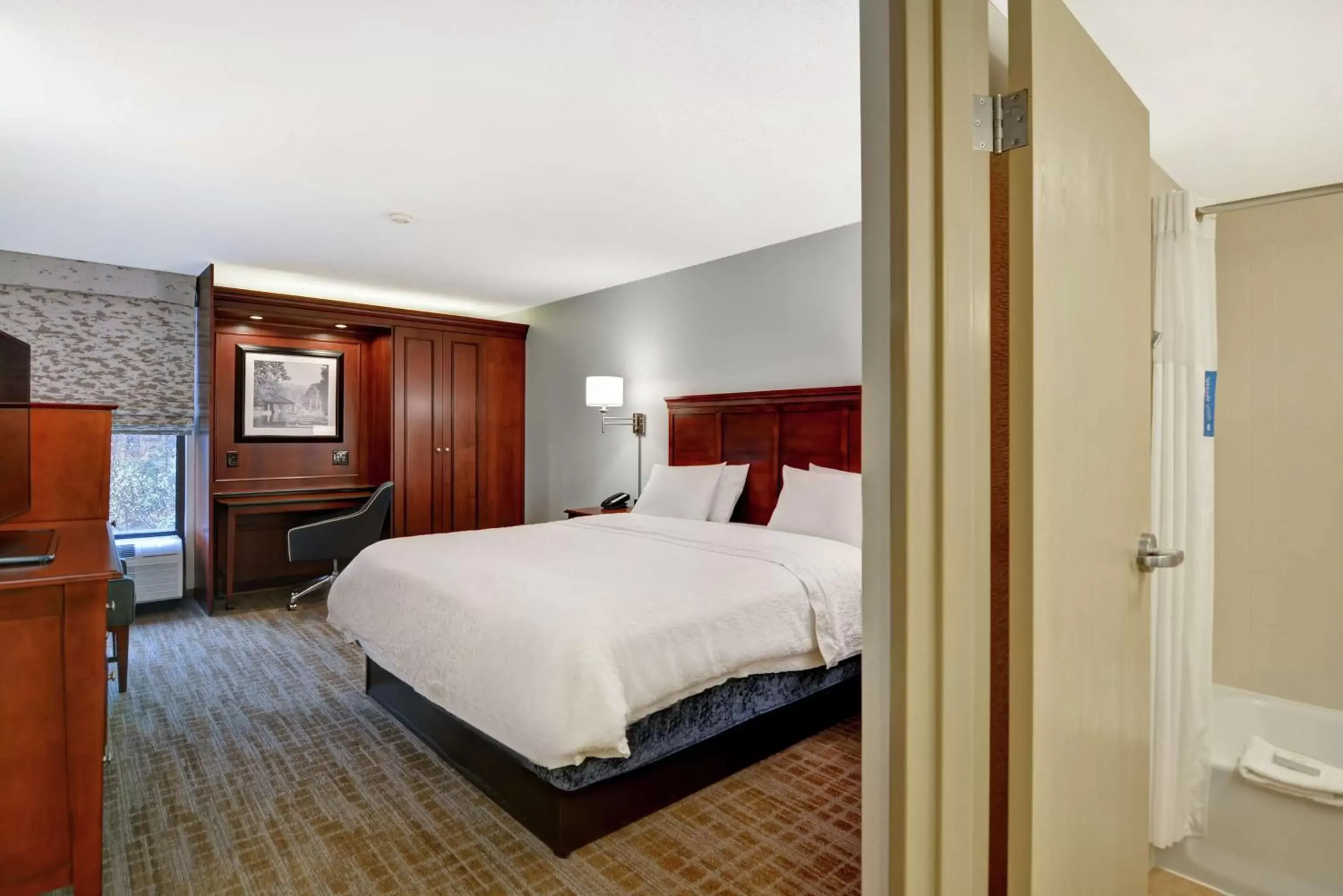 Bedroom, Bed in Hampton Inn Beckley