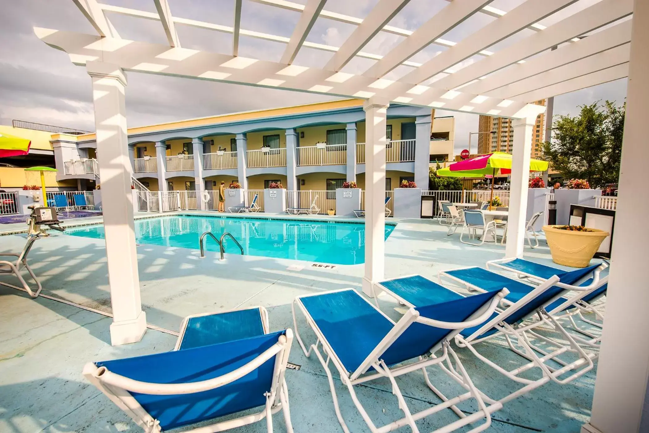 Pool view, Swimming Pool in Ramada Plaza by Wyndham Virginia Beach