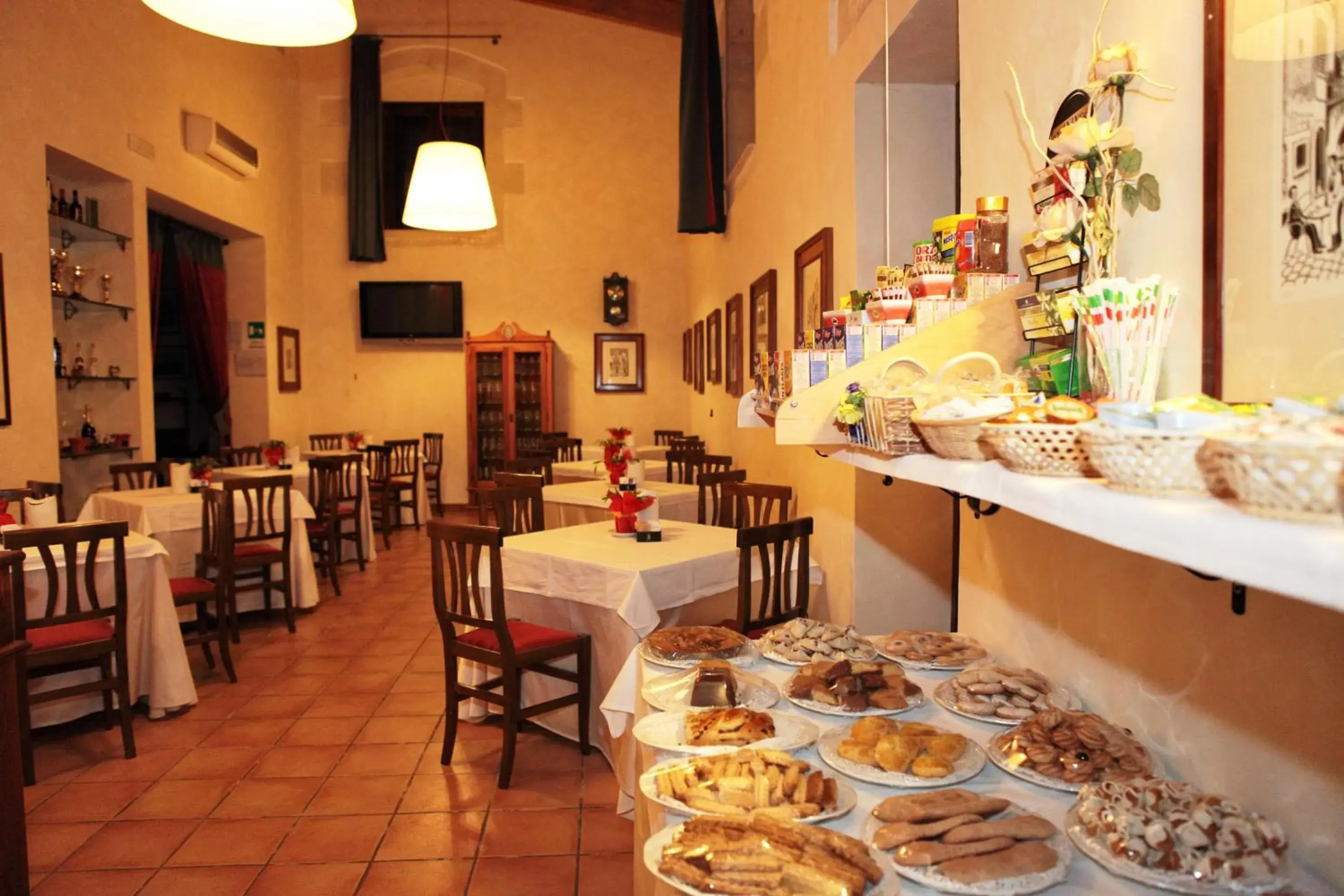 Food, Restaurant/Places to Eat in Hotel Il Barocco