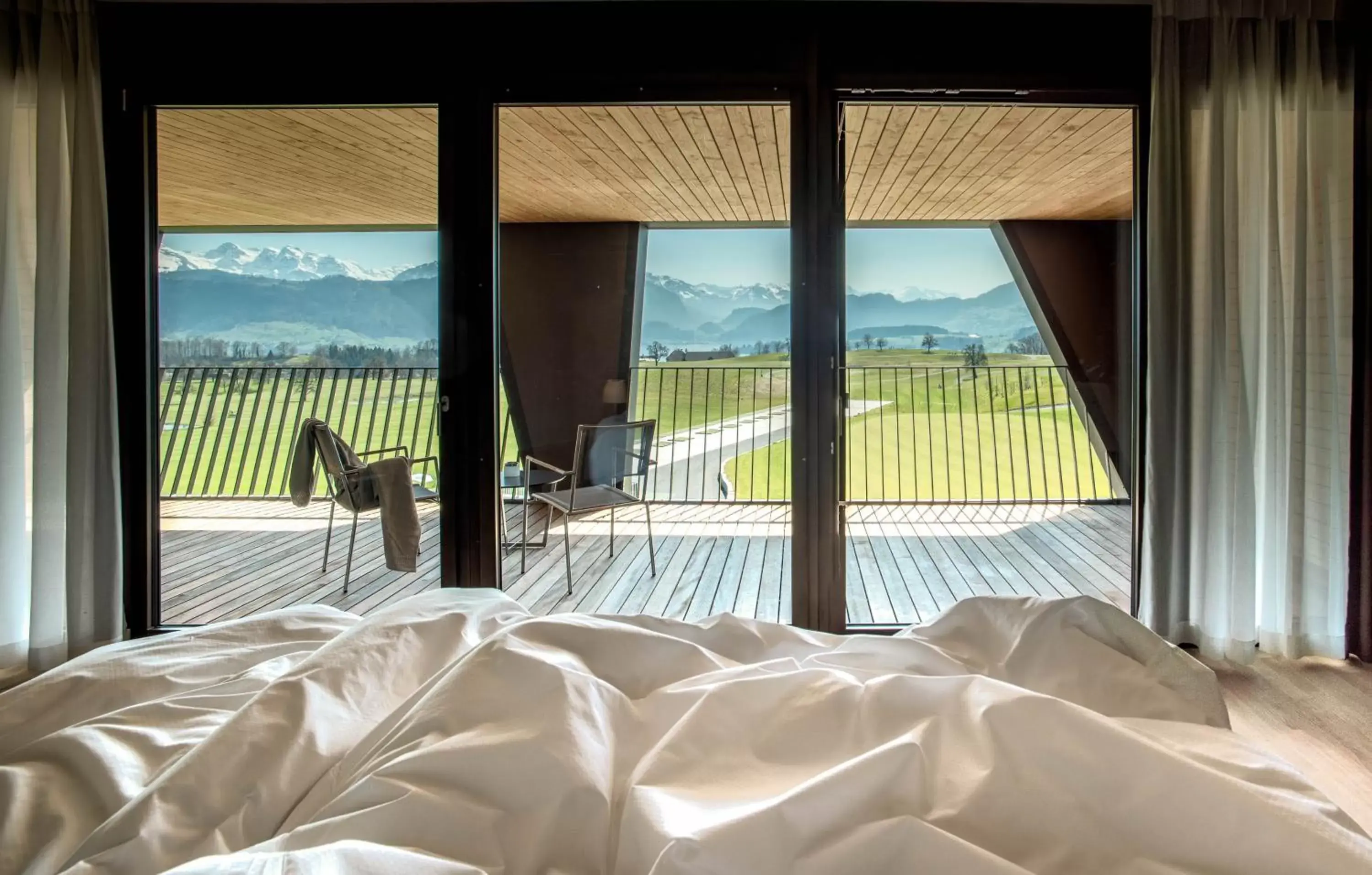 Balcony/Terrace, Mountain View in Gasthaus Badhof - Golfhotel