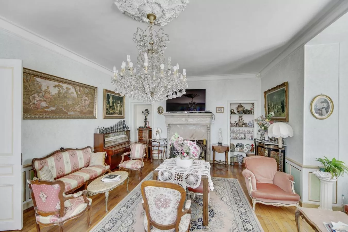 Lounge or bar in Le Château de Mei Lese