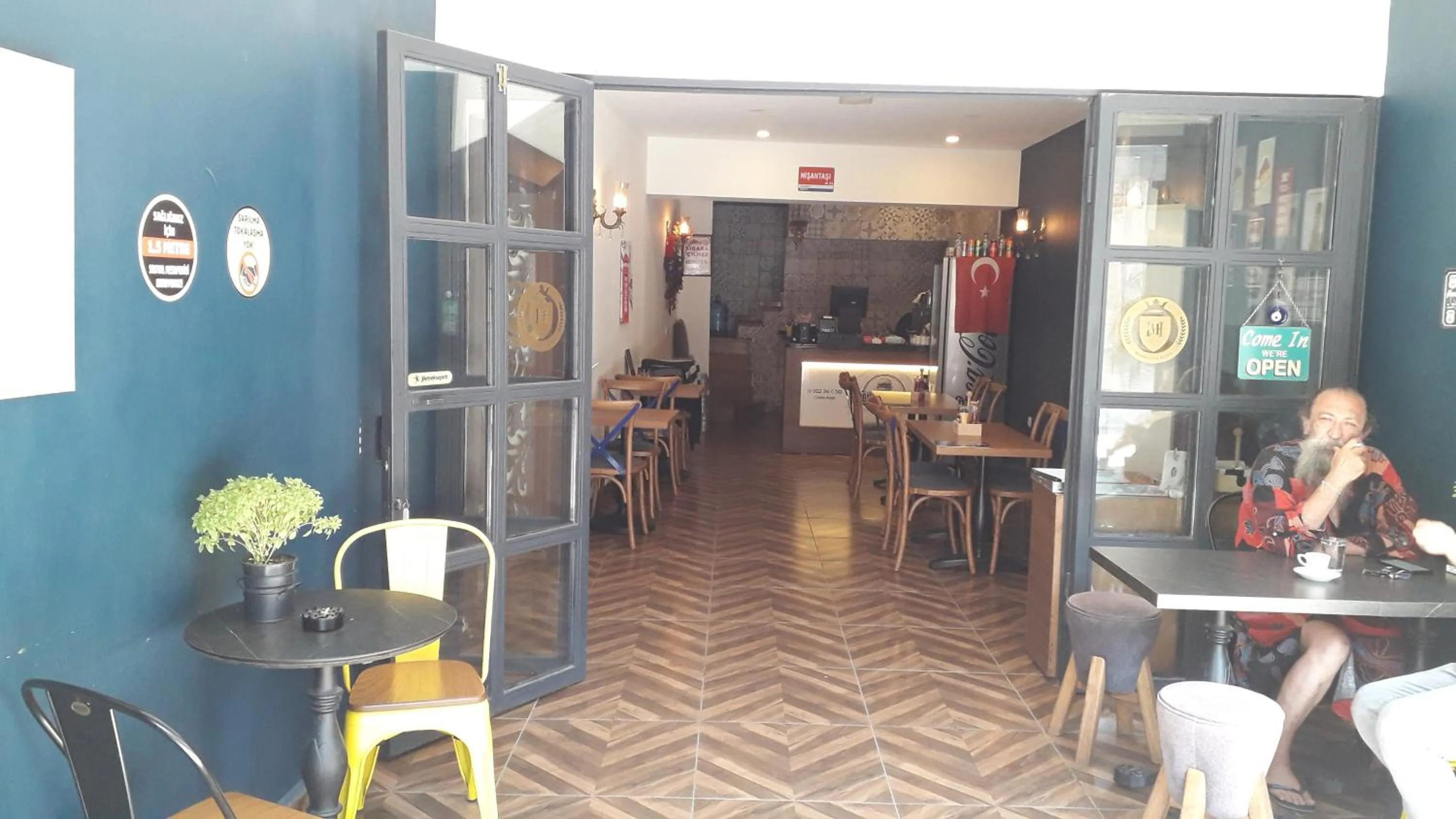 Restaurant/places to eat in Montagna Hera Hotel Taksim