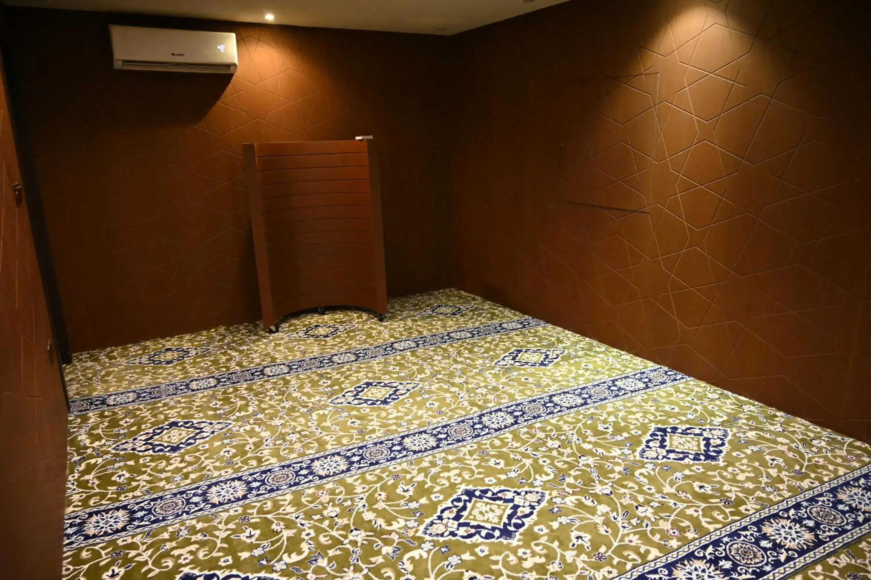 Bed in ASTER HOTEL