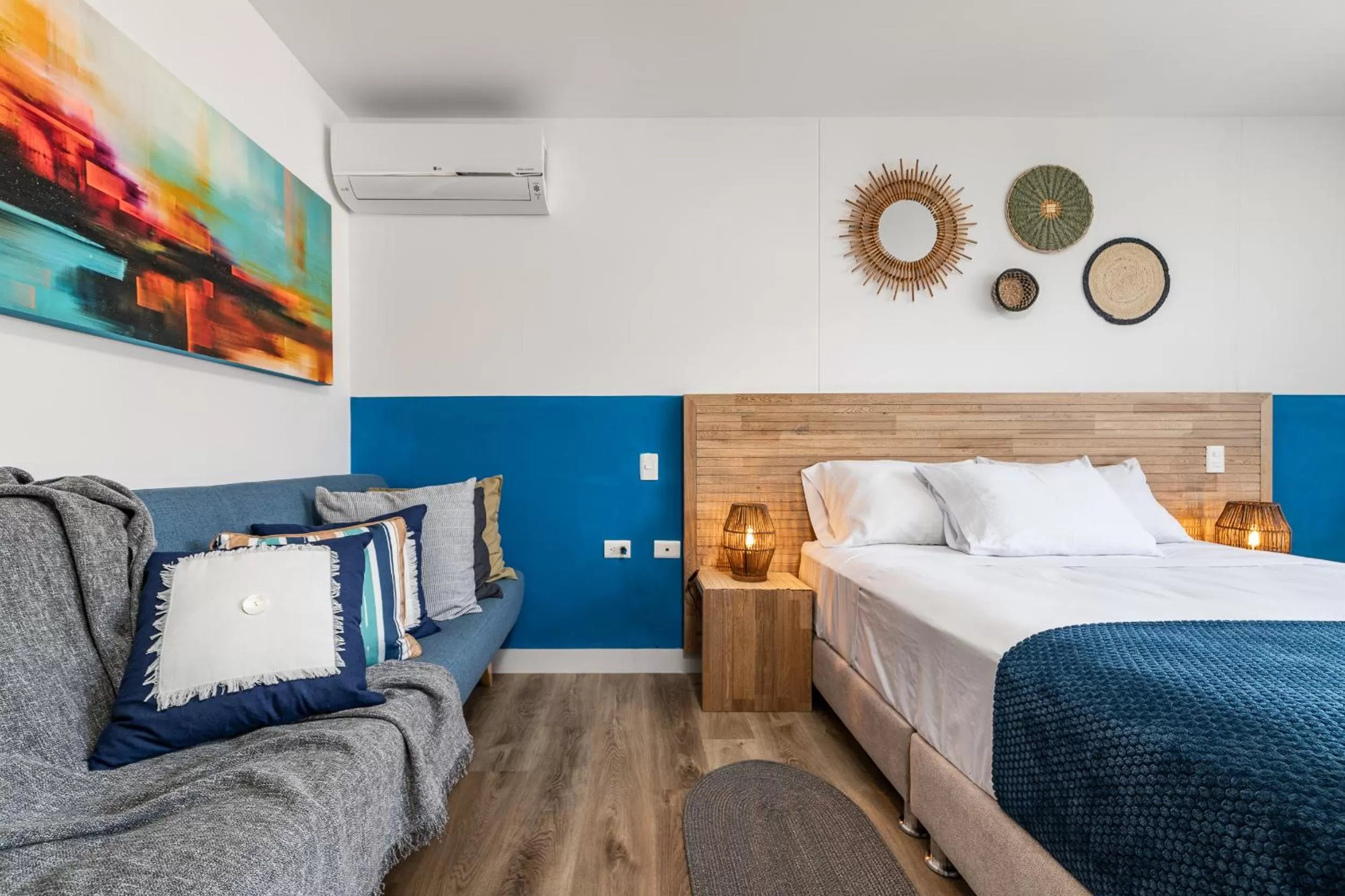 Bedroom, Bed in Apartamentos Go Living & Suites by HOUSY HOST