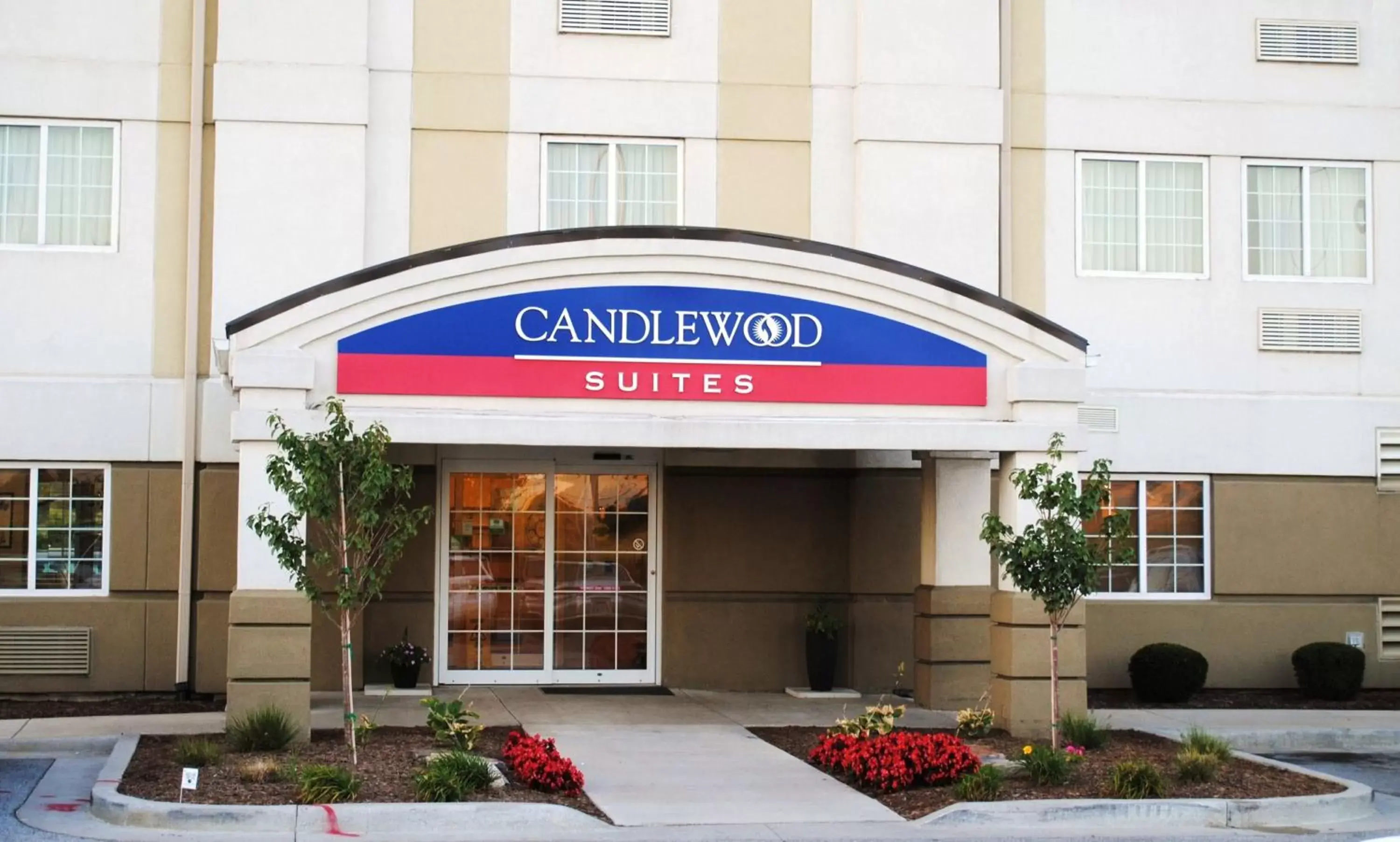Property building in Candlewood Suites Fort Wayne - NW, an IHG Hotel