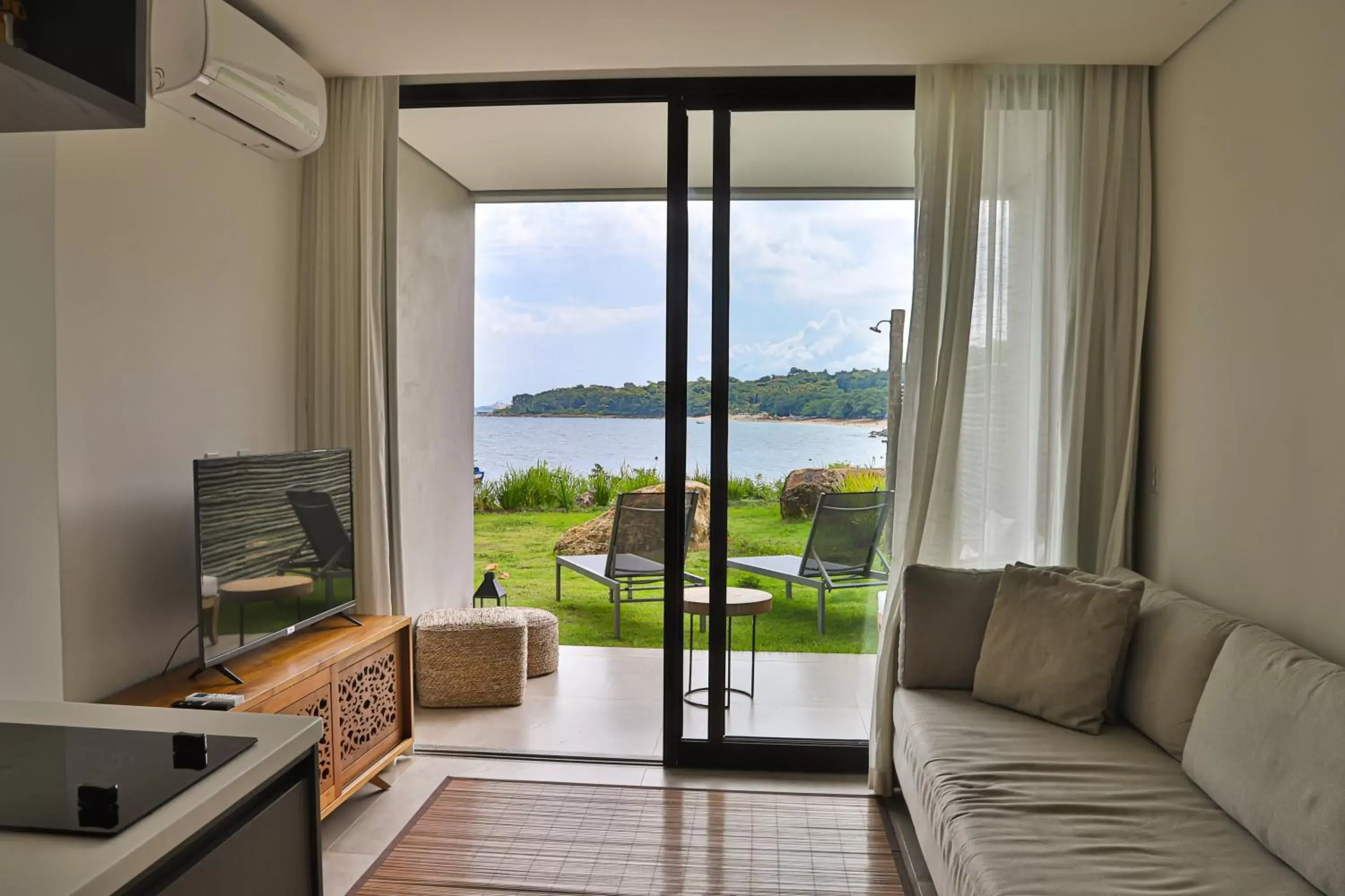 Seating Area in Wyndham Ilhabela Casa Di Sirena