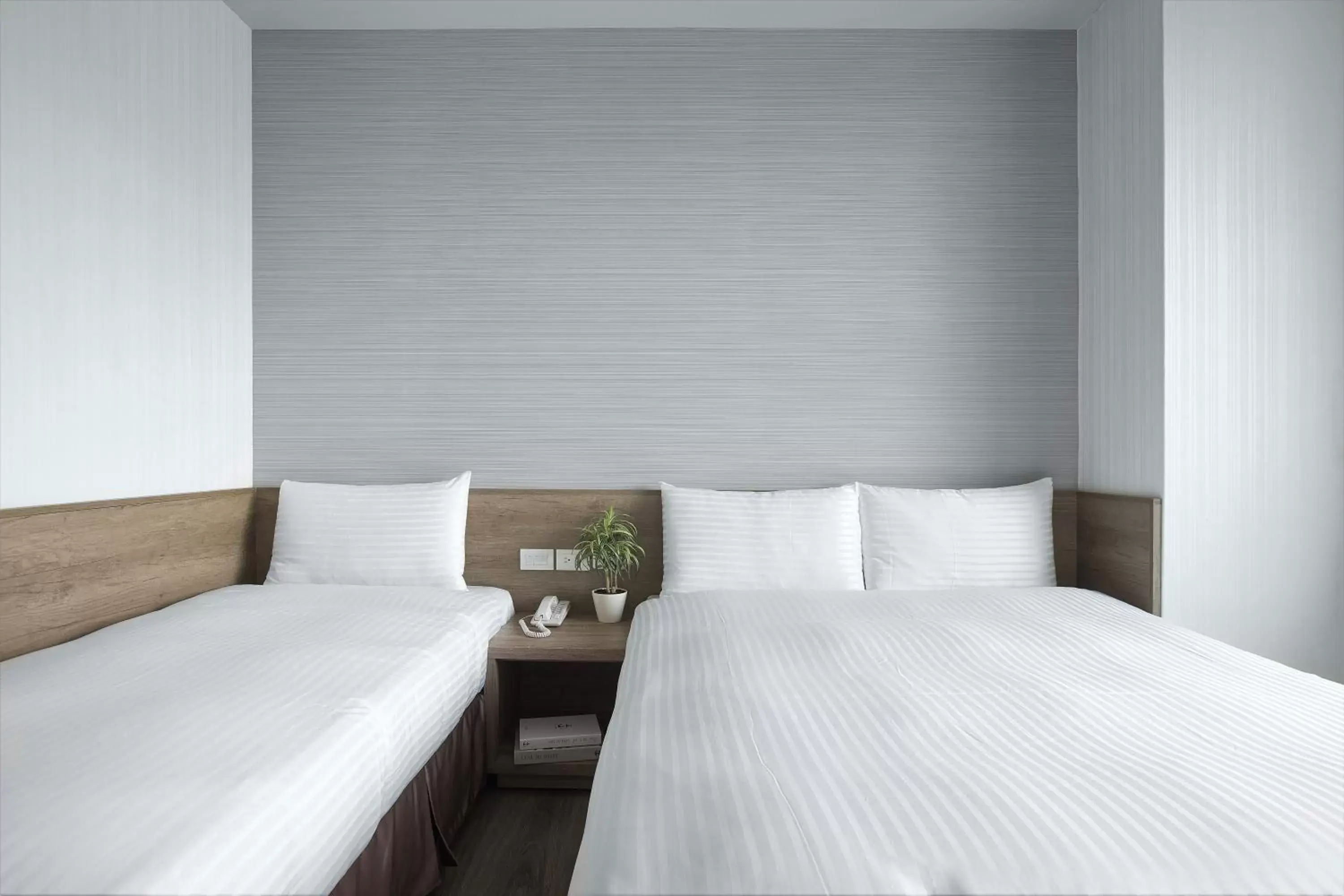 Bed in Hotel Brown - Zhongzheng