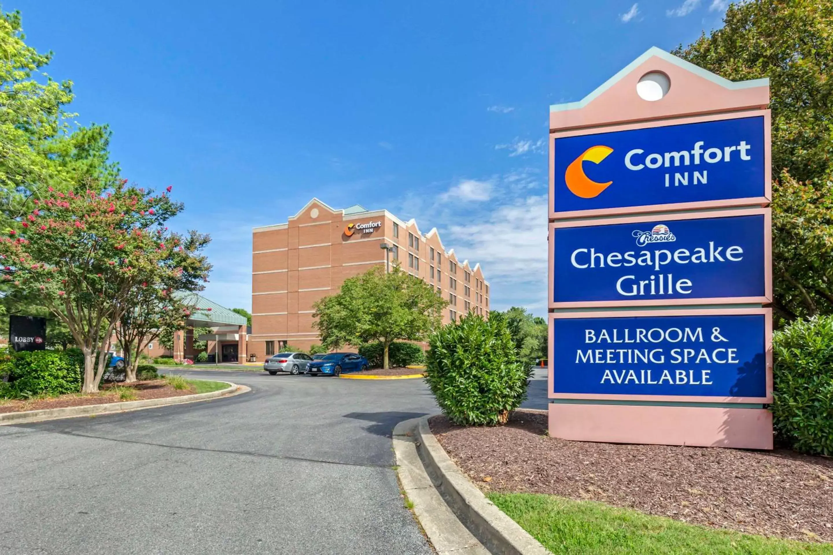 Property building in Comfort Inn Conference Center Bowie