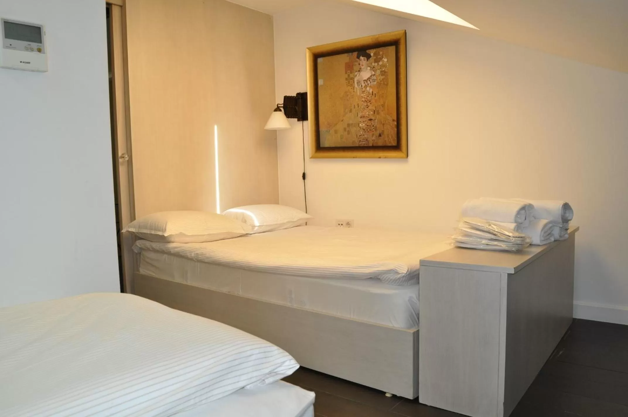 Bedroom, Bed in Villa Pera Suite Hotel