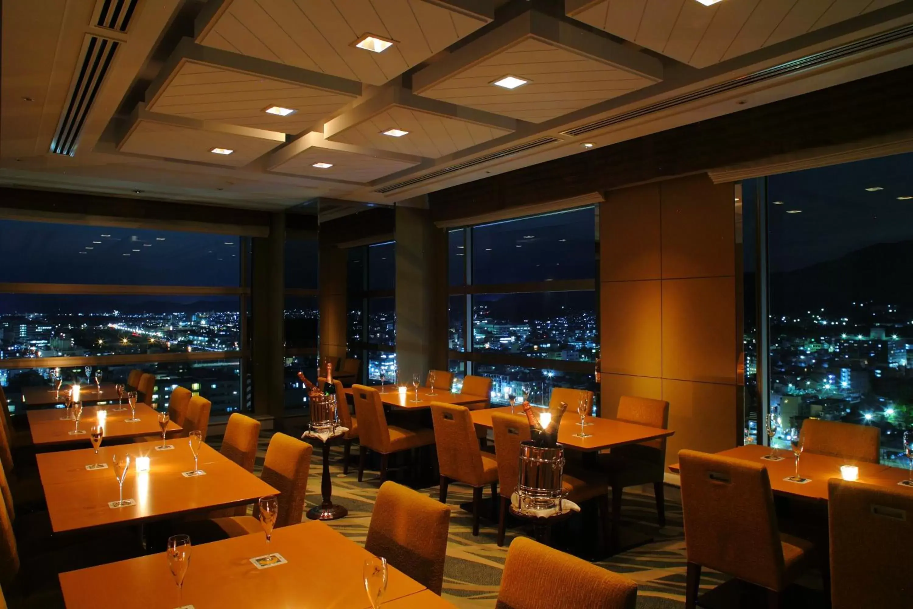 Restaurant/Places to Eat in Hotel Okura Kyoto